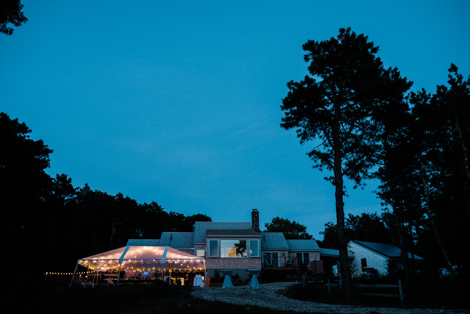 WellfleetBackyardWedding_052.jpg