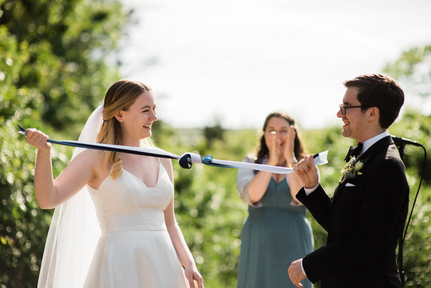 WellfleetBackyardWedding_023.jpg