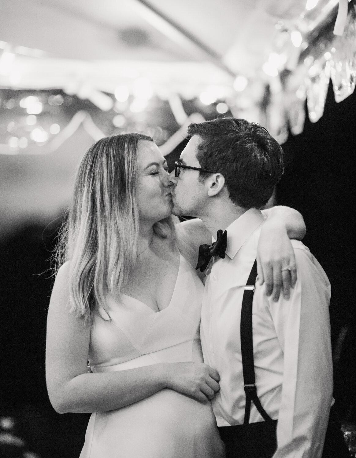 WellfleetBackyardWedding_055.jpg