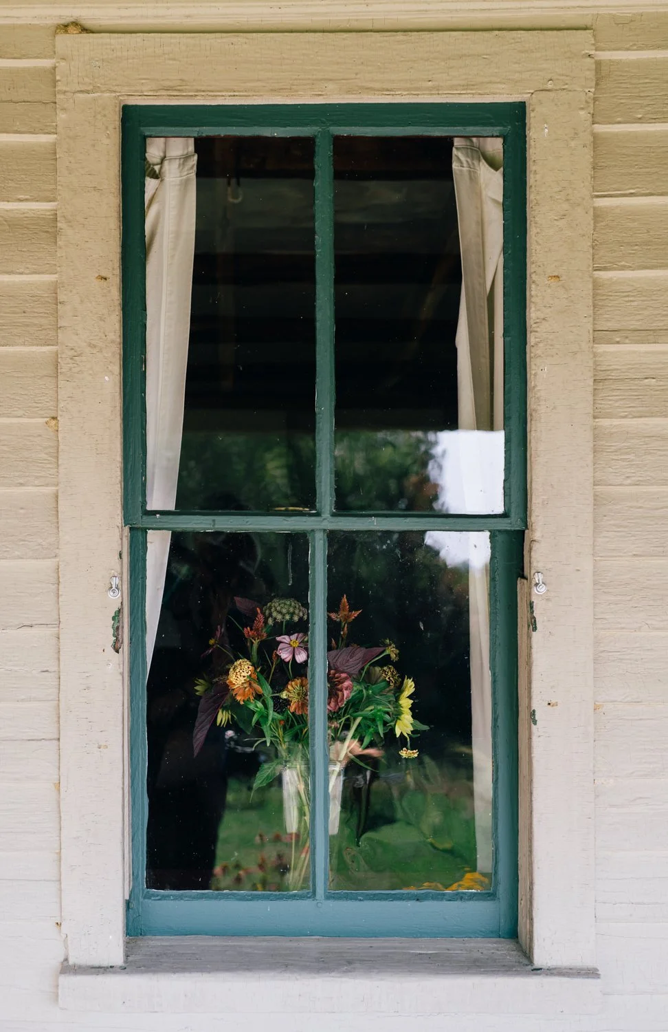 Mountain_Wedding_NH_Barn_003.jpeg
