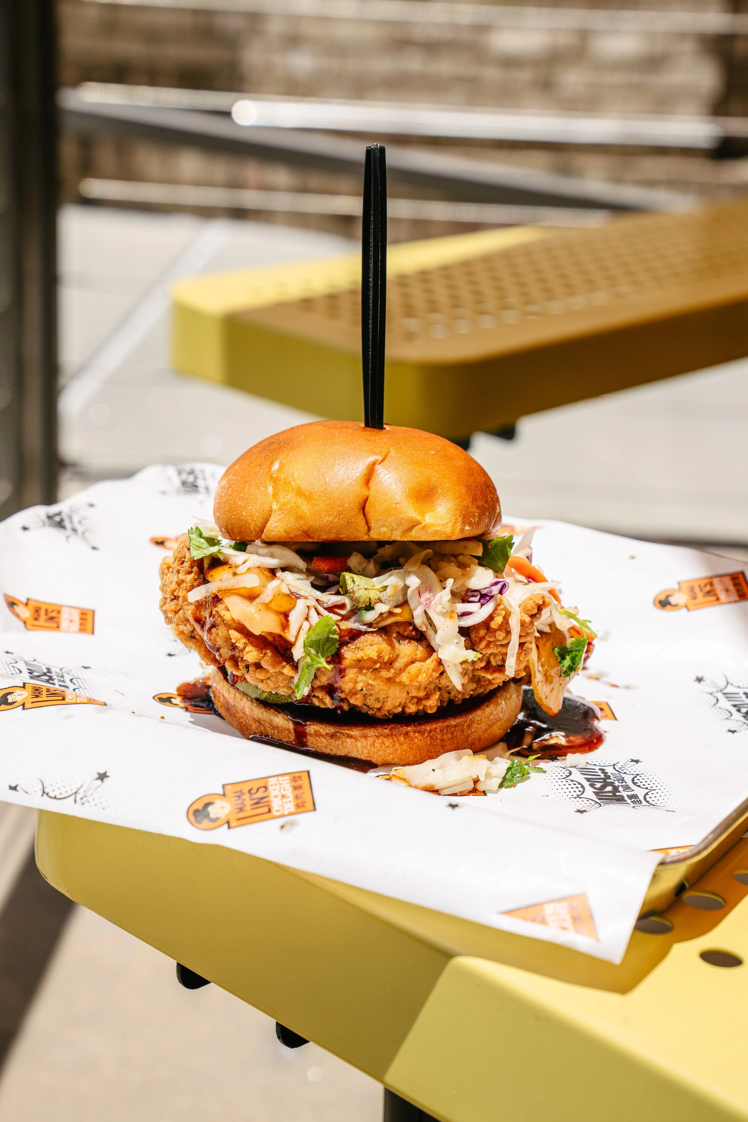 MamaLinsChickenDelight_ChickenSandwich_SarahNewman_Atlanta-16.jpg
