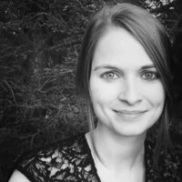 Sonia Halbach - Headshot.jpg