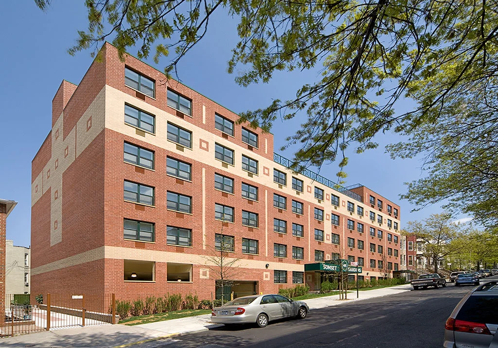080430_405_44thst_brook_089.jpg