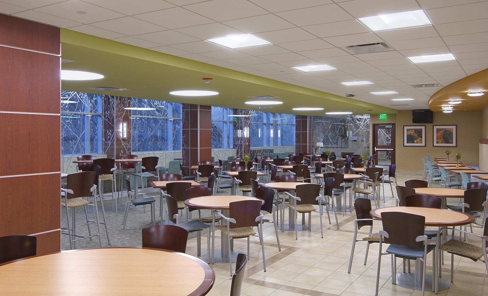 oakwood-southshore-hospital-cafeteria