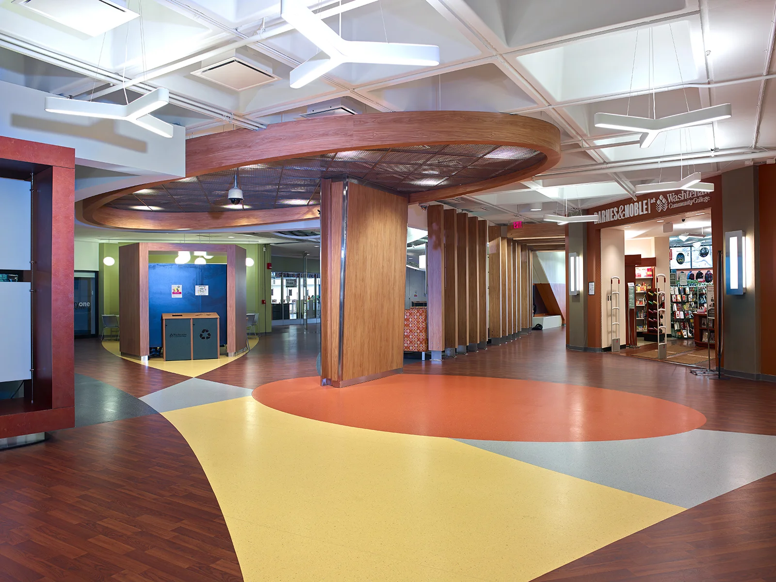 washtenaw-community-college-student-center-lobby