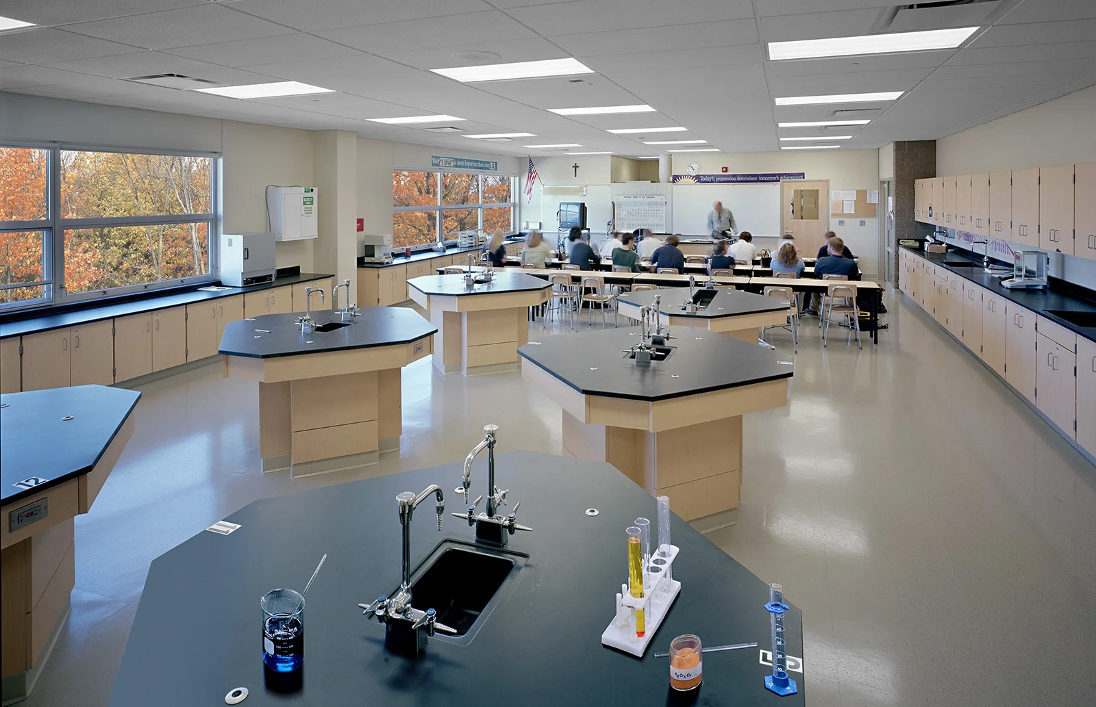 fr-gabriel-richard-high-school-lab