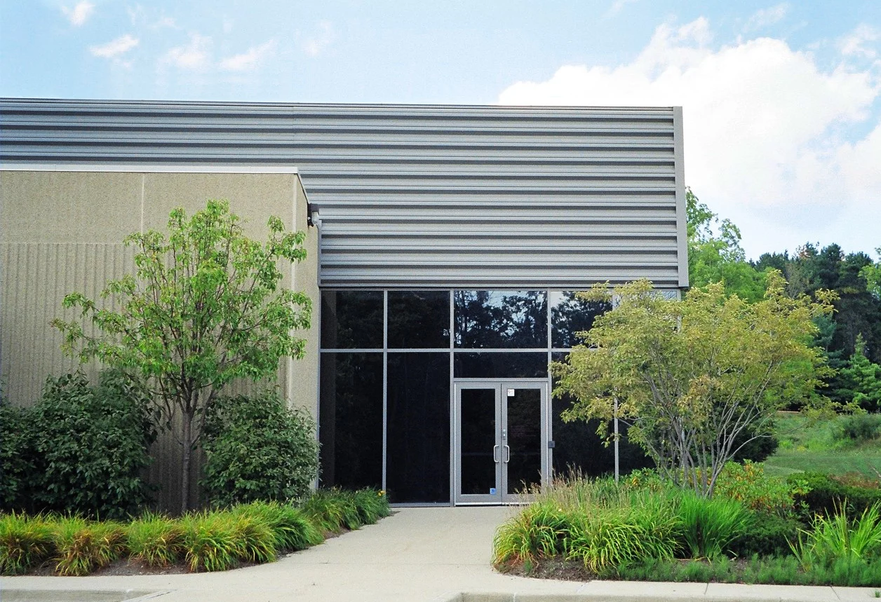 pistons-practice-facility-entrance