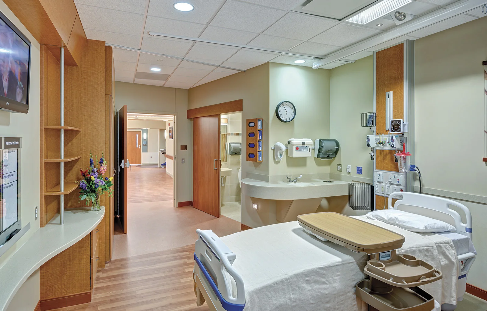 st-mary-mercy-livonia-patient-room