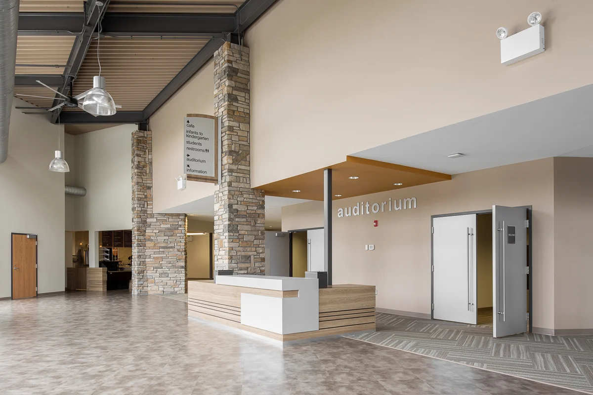 Northridge-sm-002.jpg