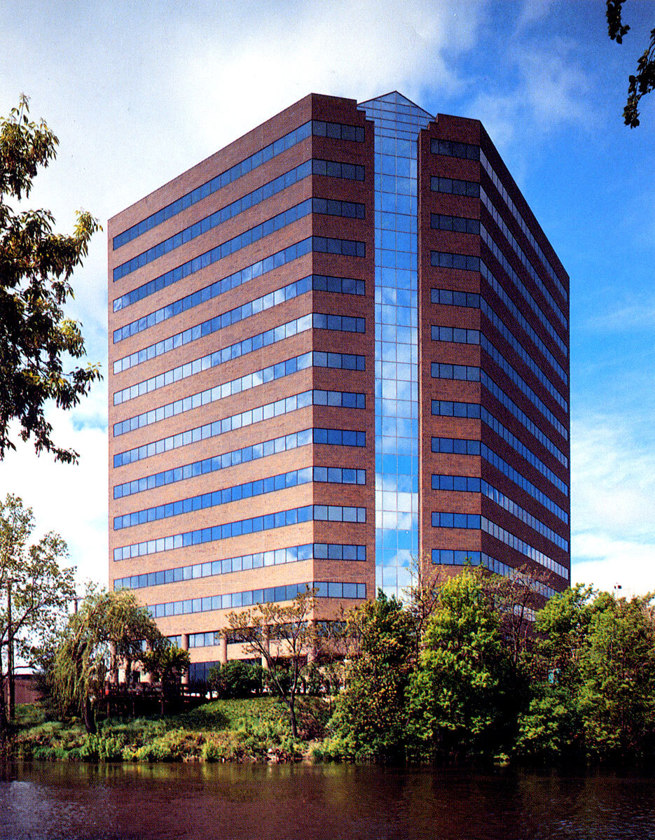 Grand Office Tower (1990)