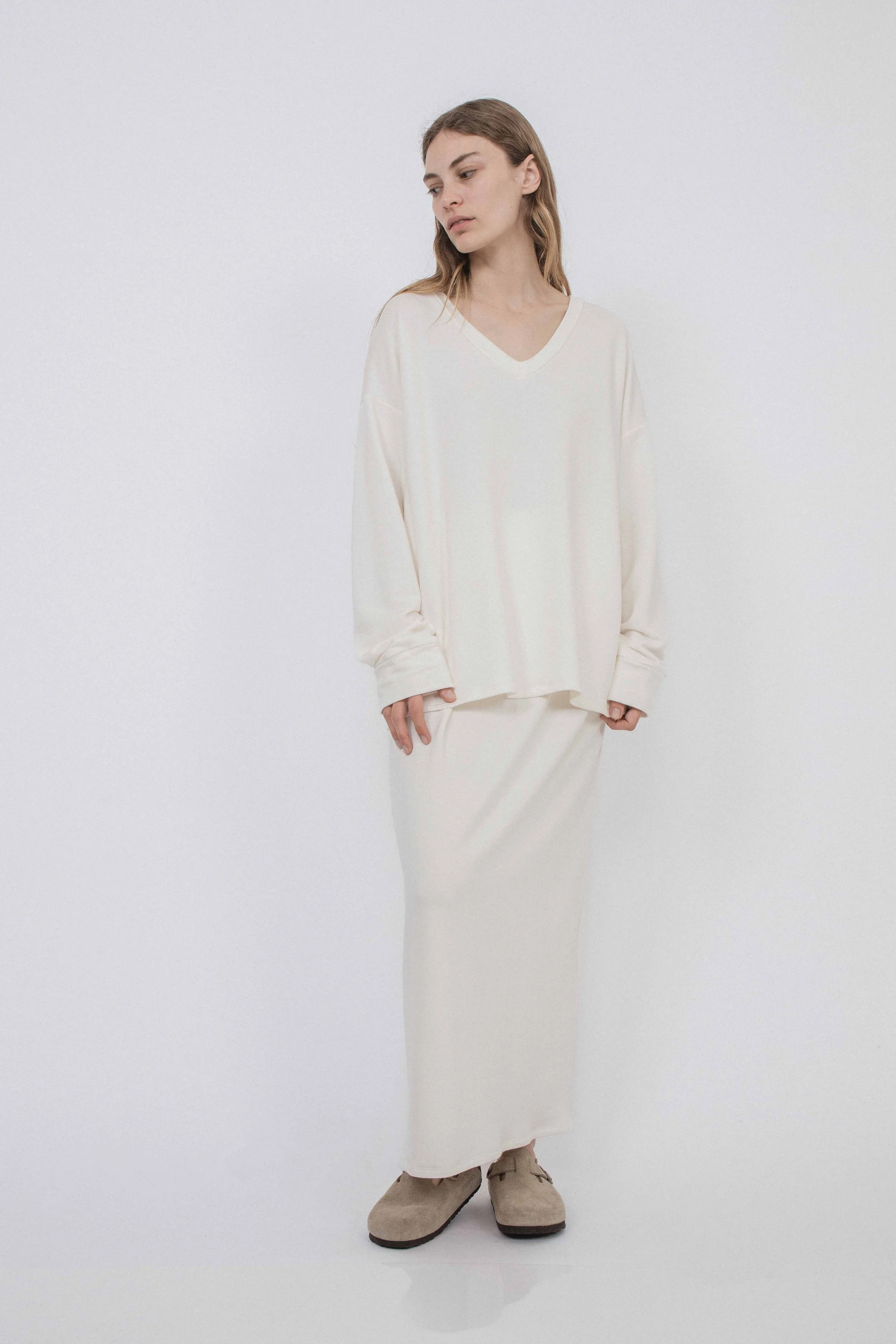 Bucket Sweater Corinne Collection