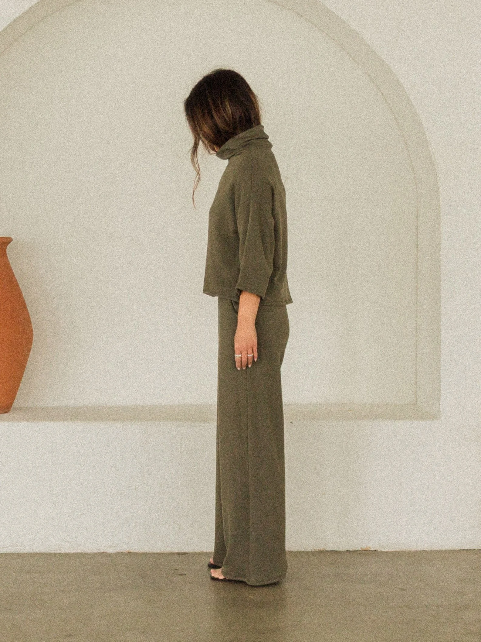 BucketSweaterOliviaTrouserCorinneCollectionOlive1.jpg