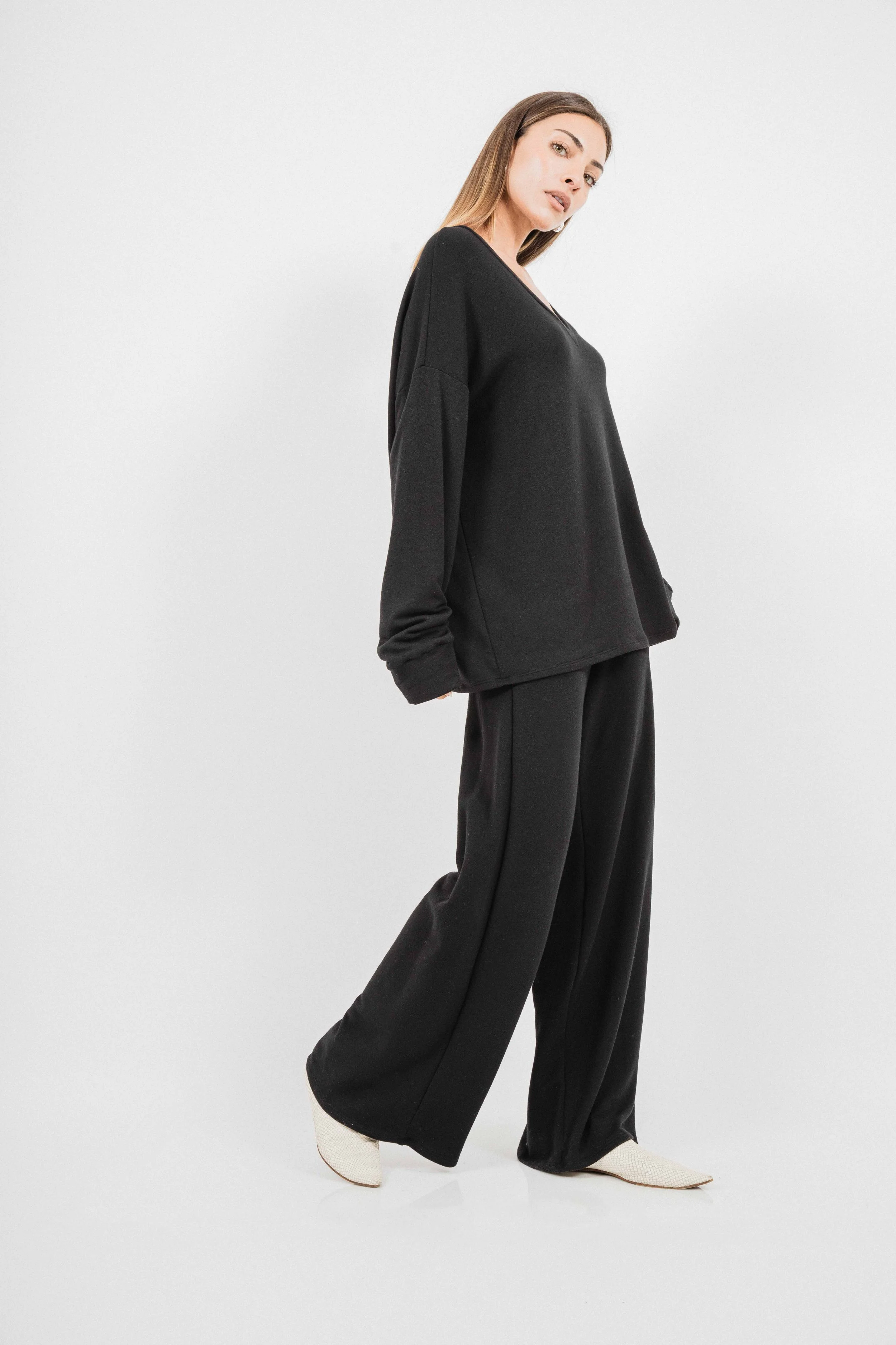 LunaVNeckTunicCorinneCollectionBlack3.jpg