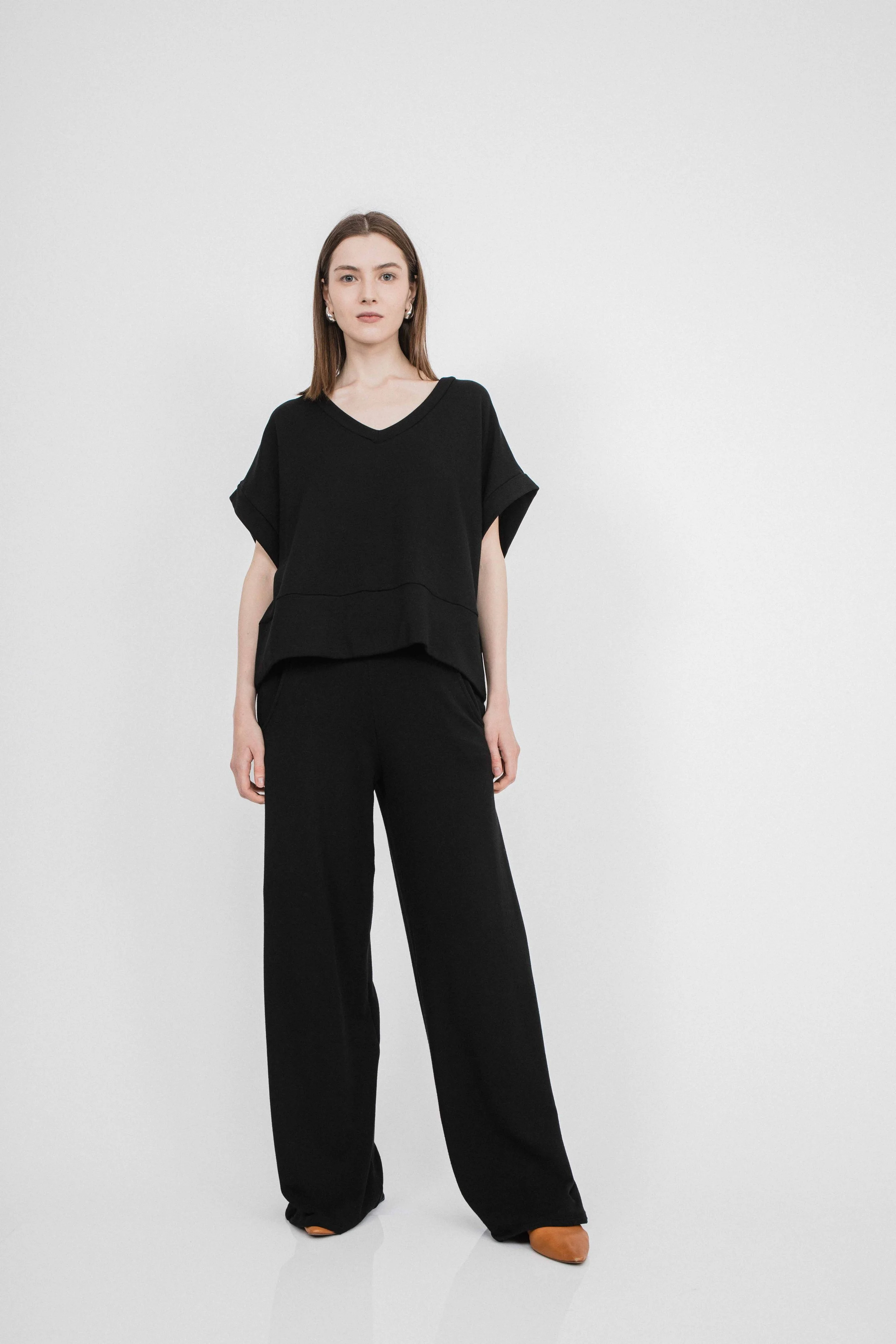 PicoSweaterVestCorinneCollectionBlack1.jpg