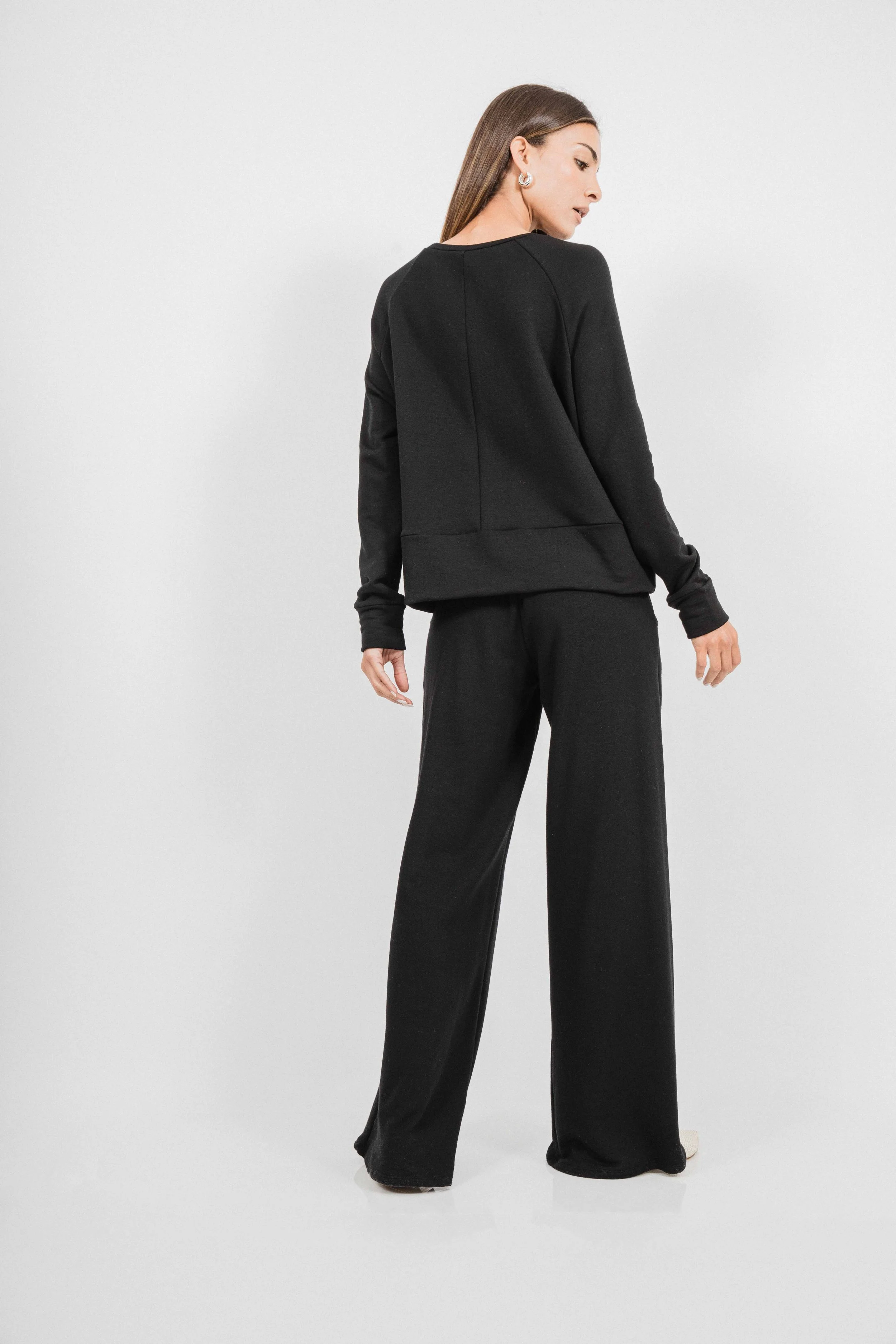 PeggyBoxySweaterCorinneCollectionBlack4.jpg