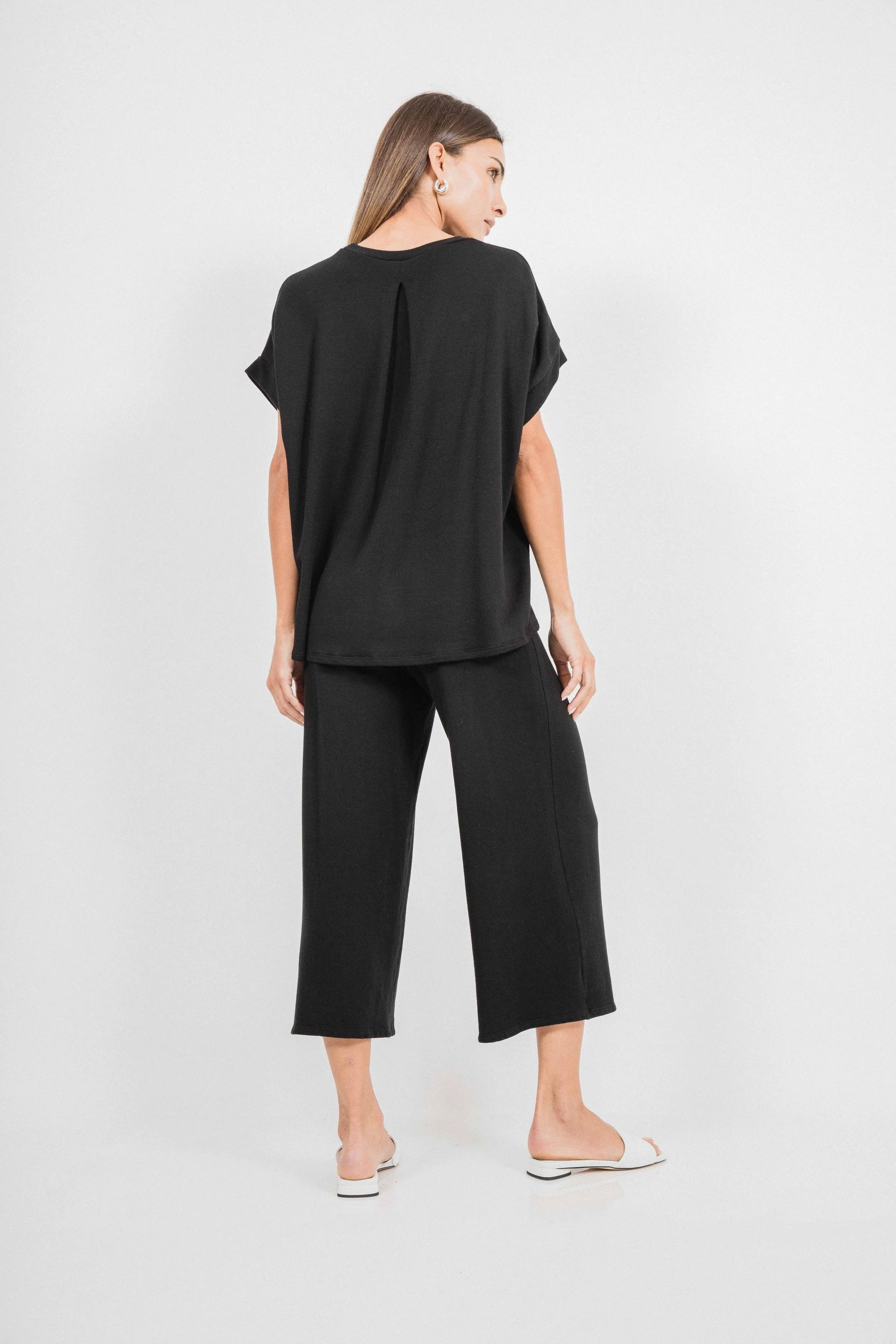 EllaBackPleatTopCorinneCollectionBlack4.jpg