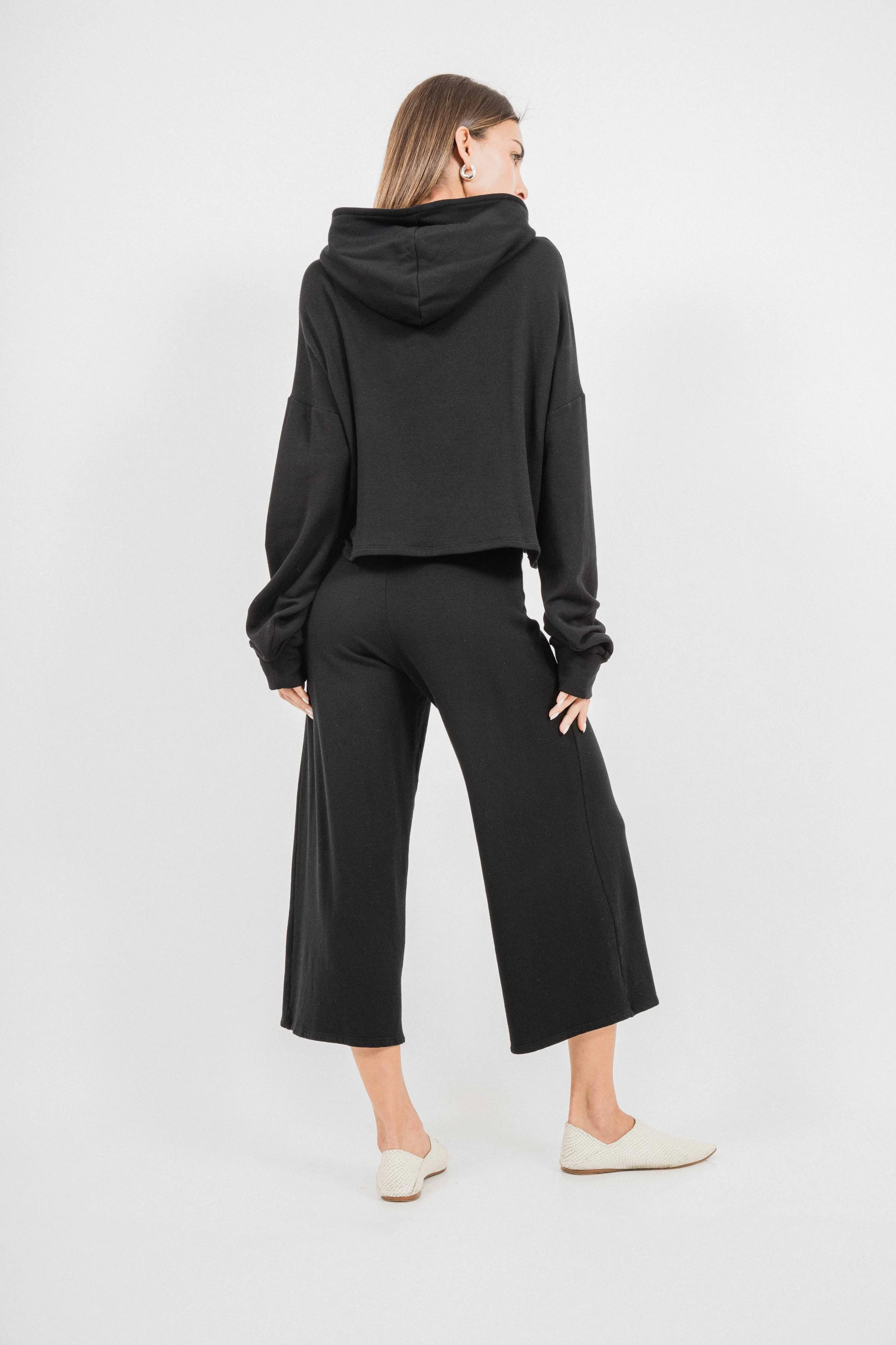 PiaCroppedHoodieCorinneCollecitionBlack4.jpg
