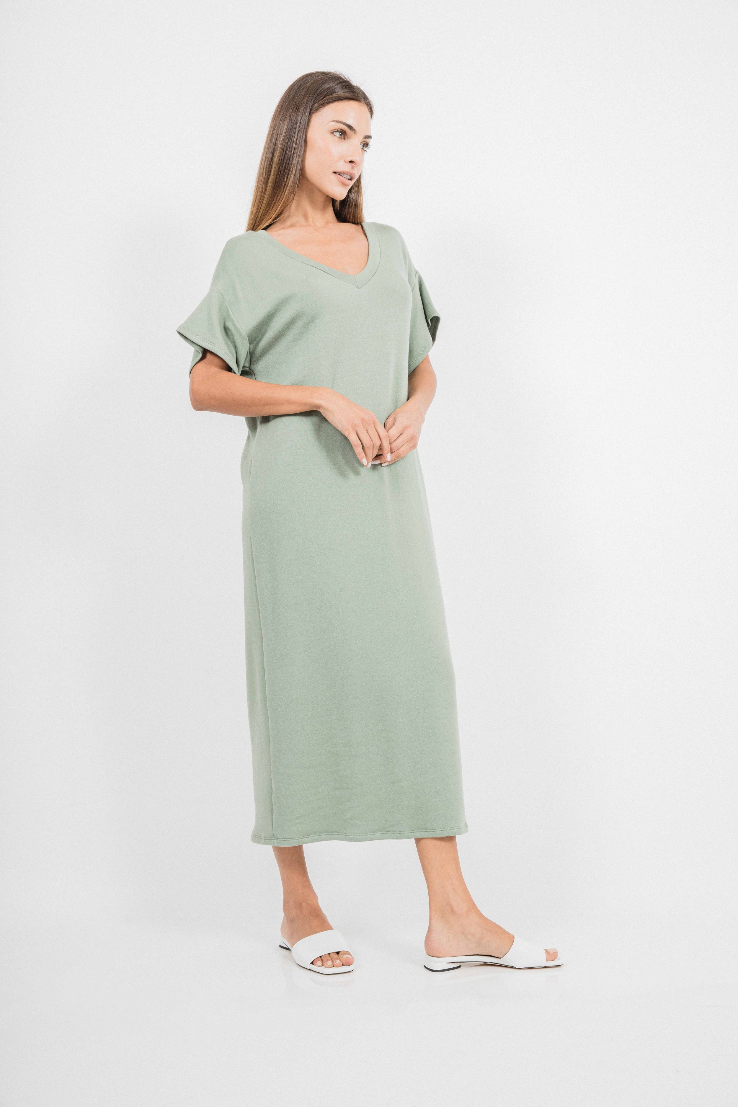CarmenVNeckMidiCorinneCollectionPistachio3.jpg