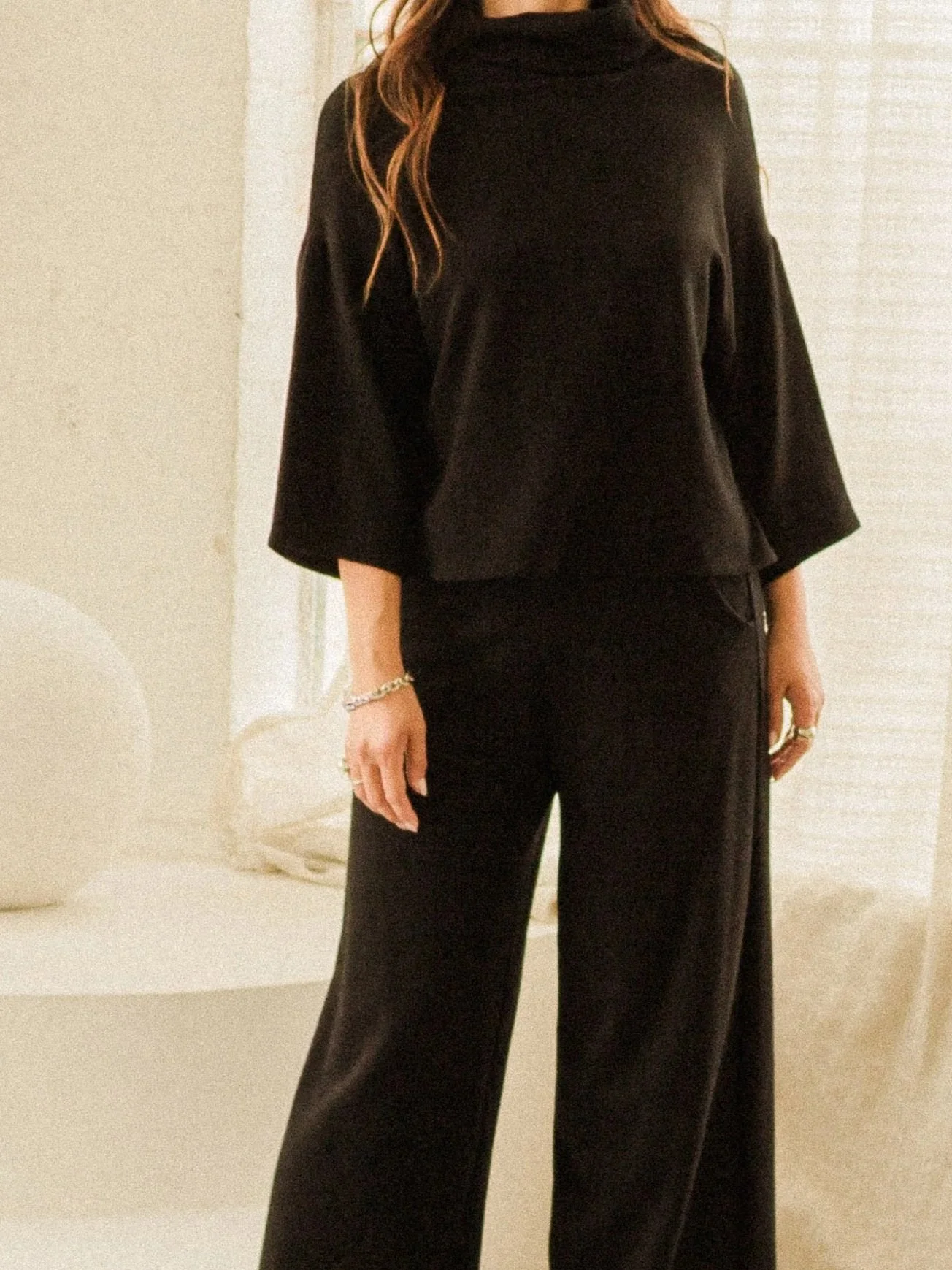 BucketSweaterOliviaTrouserCorinneCollectionBlack1.jpg