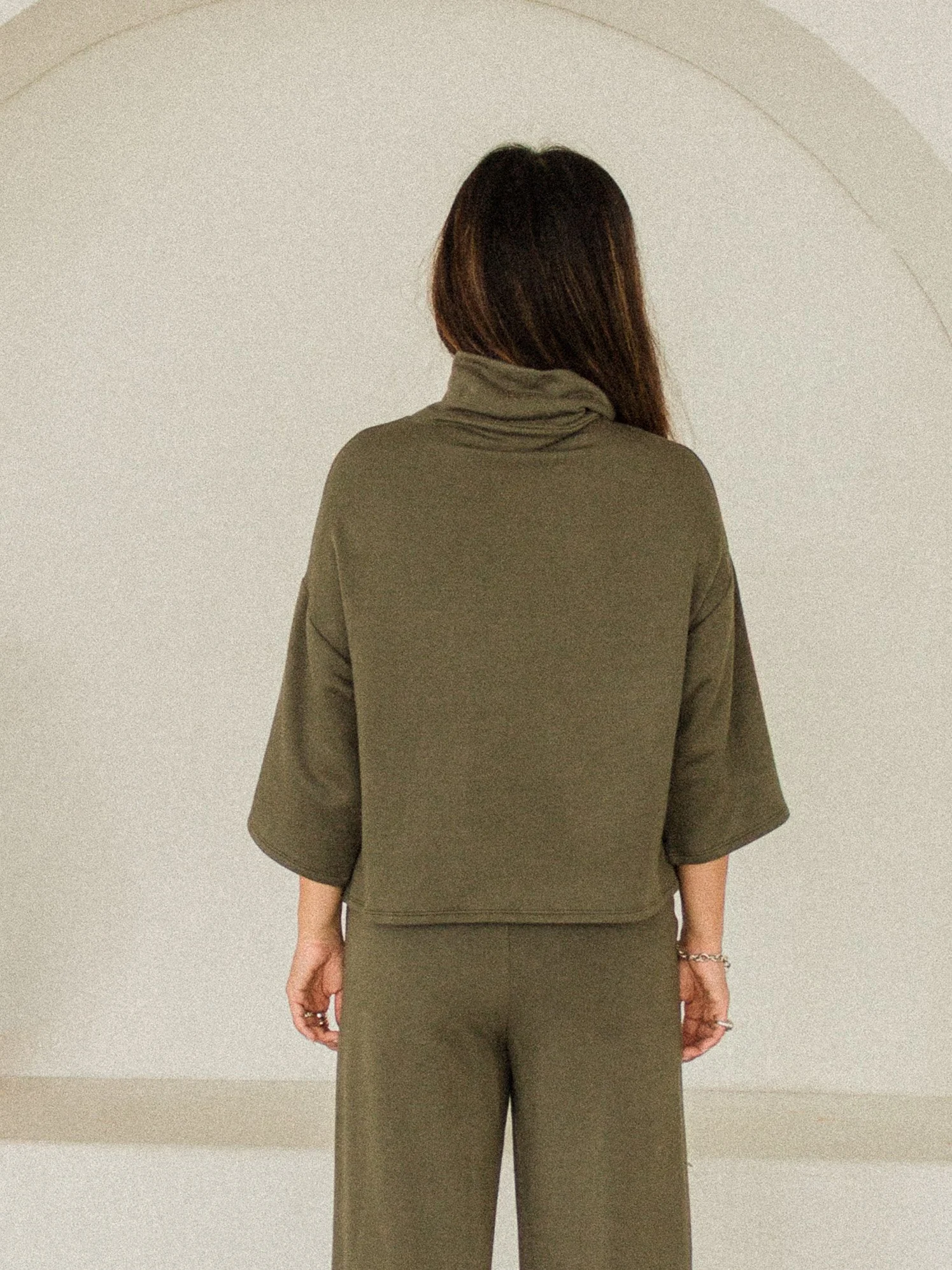 BucketSweaterOliviaTrouserCorinneCollectionOlive2.jpg