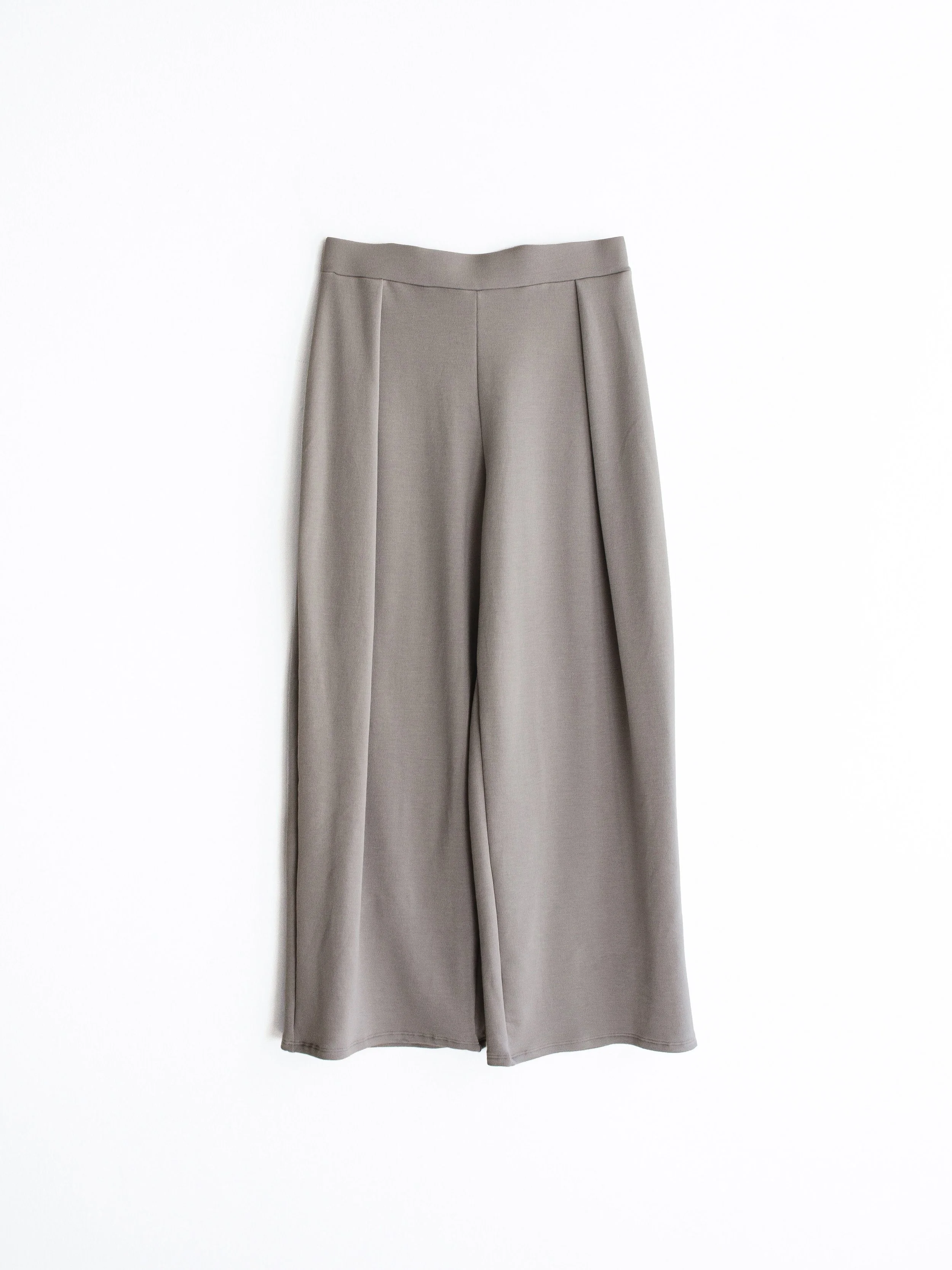 JojoPleatPantCorinneCoreCollectionLightGreyEssentials.jpg