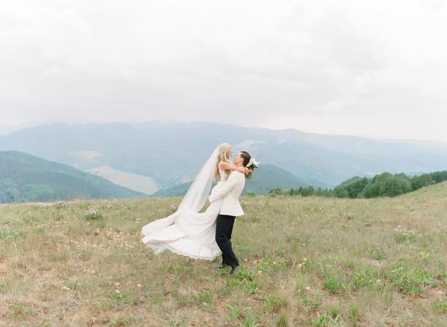 Wedding Planner Gallery | Bello & Blue Events | Colorado & Denver Wedding Planner