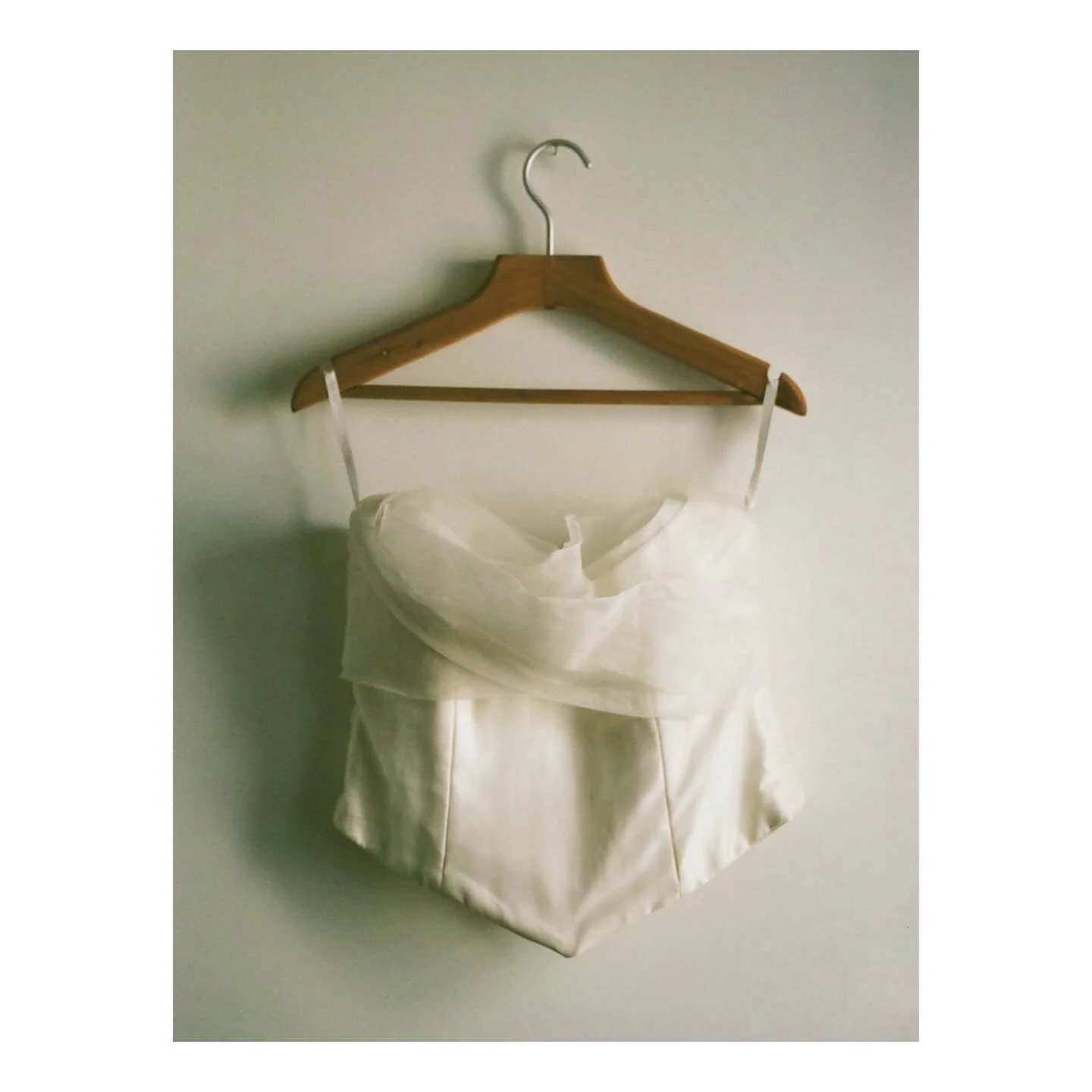 T E M P E S T & N O V A // A basque waist brides dream combo…. Making the rounds and currently sampled at @mae.bridal in LA π Sold as a single dress as well, sampled at our NC Stockist @gildedbridal π
.
.
#silkorganza #tempestbodice #nov