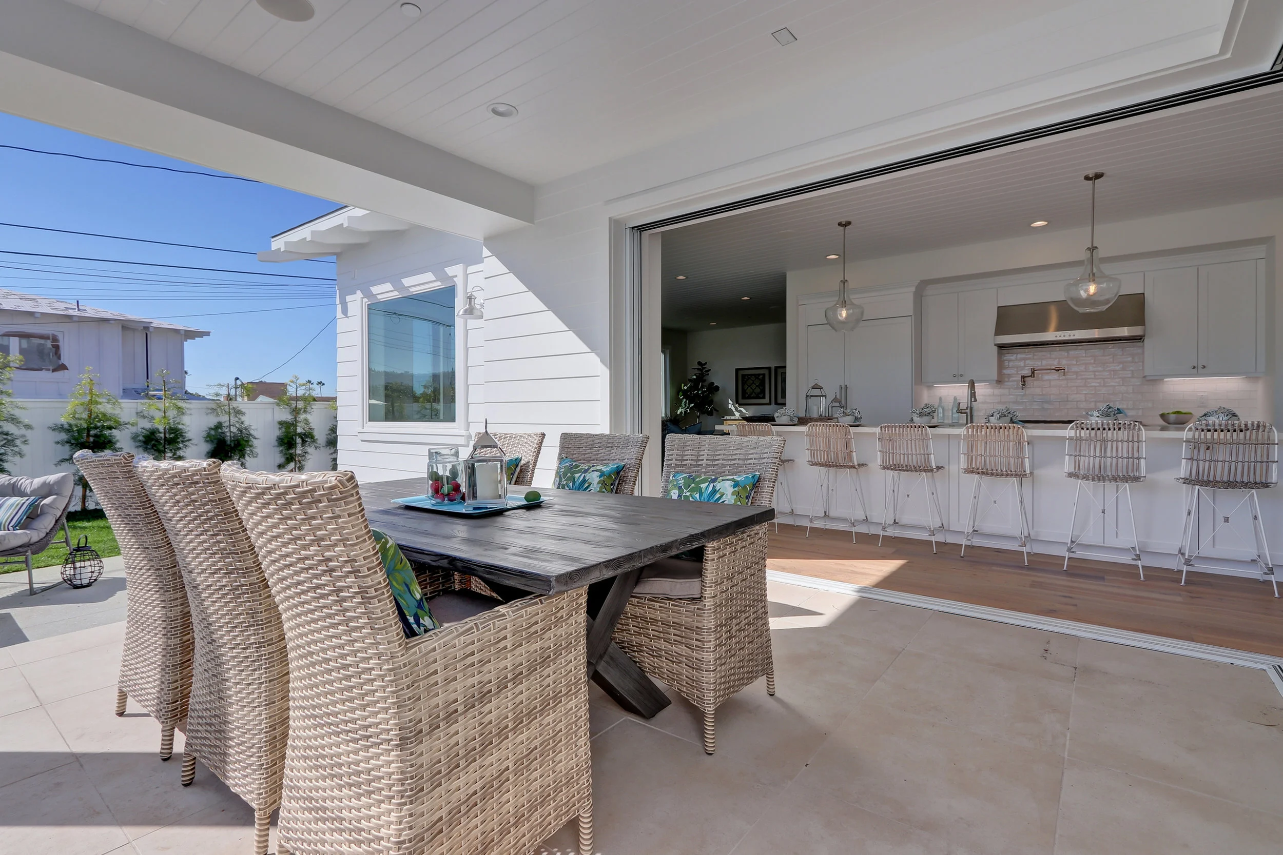 Lane - 1307 Gertruda_Covered Patio3.jpg