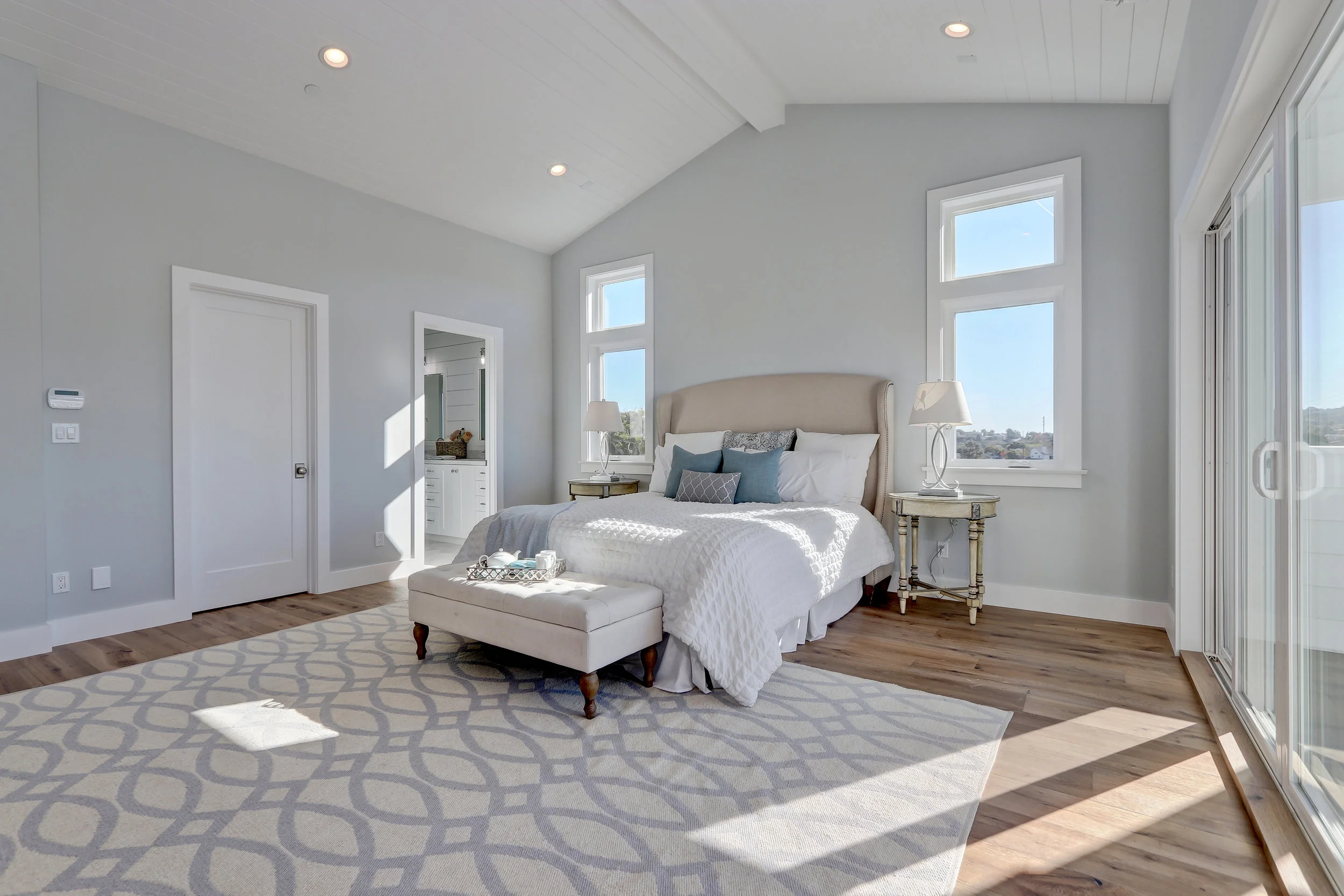 Lane - 1307 Gertruda_Master Bedroom4.jpg