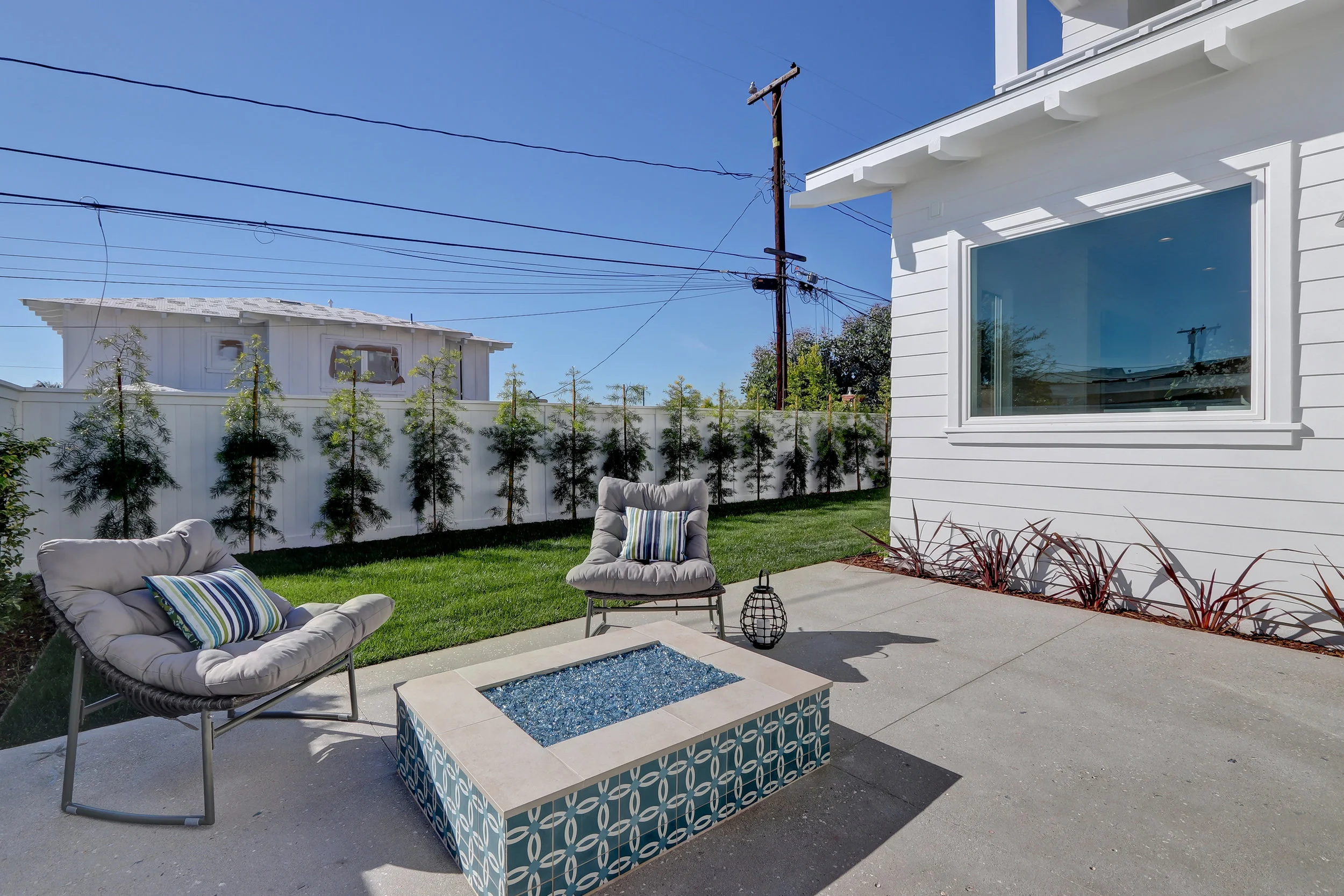 Lane - 1307 Gertruda_Yard Firepit.jpg