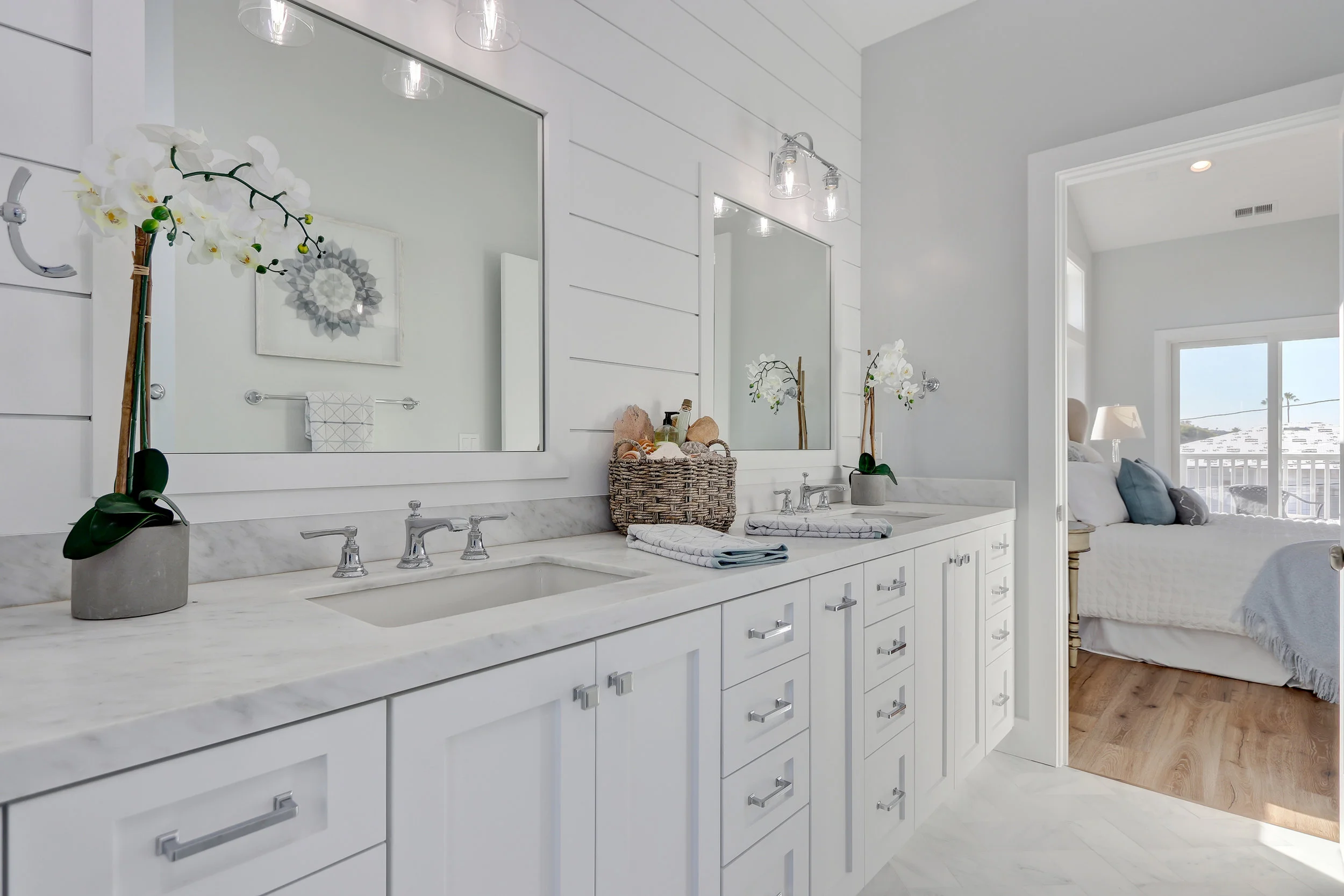 Lane - 1307 Gertruda_Master Bath2.jpg