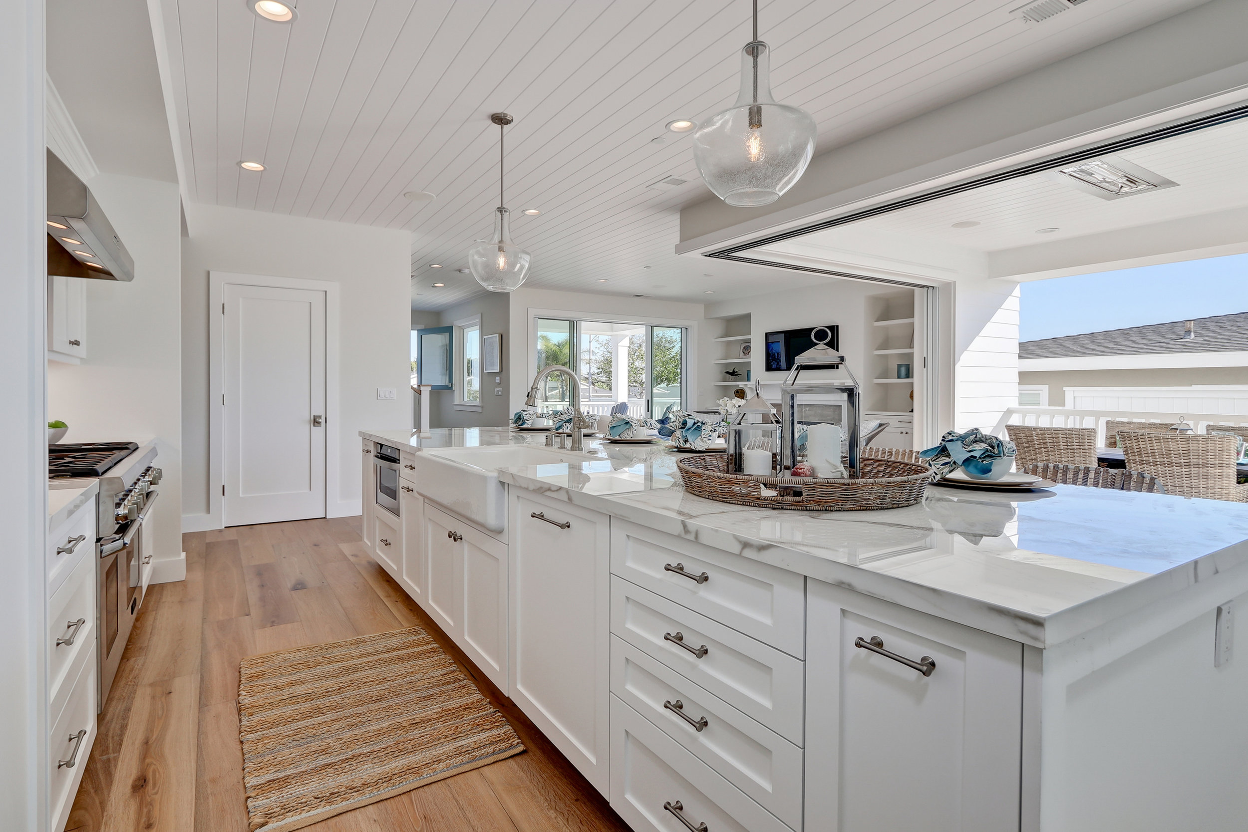 Lane - 1307 Gertruda_Kitchen3.jpg