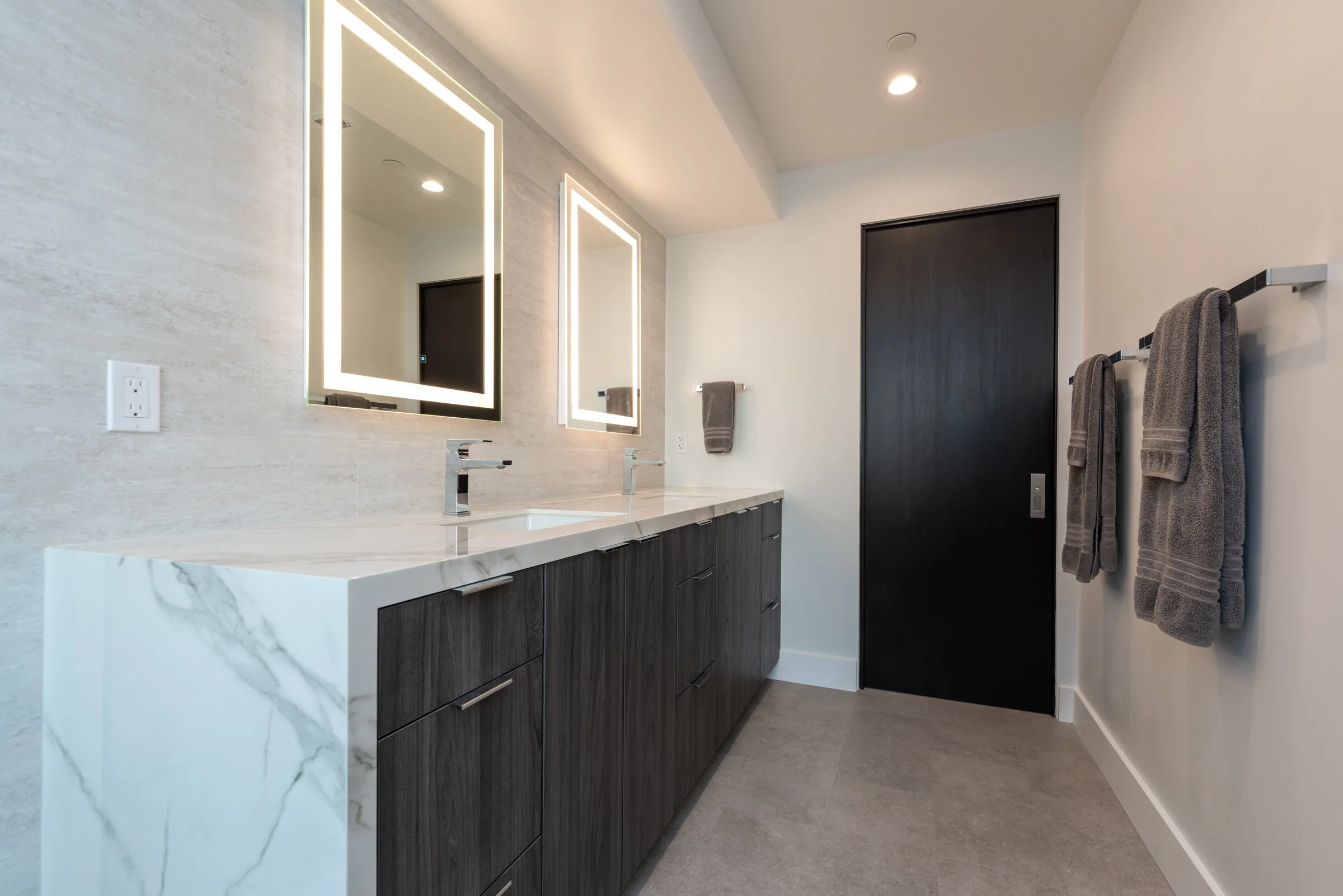 Master Bath 2.jpg