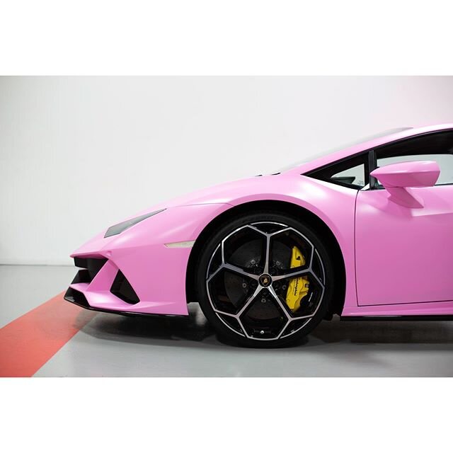 💅🏼 2020 Lamborghini Huracan wrapped in Satin pink 💅🏼
#thewrapshop #paintisdead #lamborghini #lamborghinihuracan