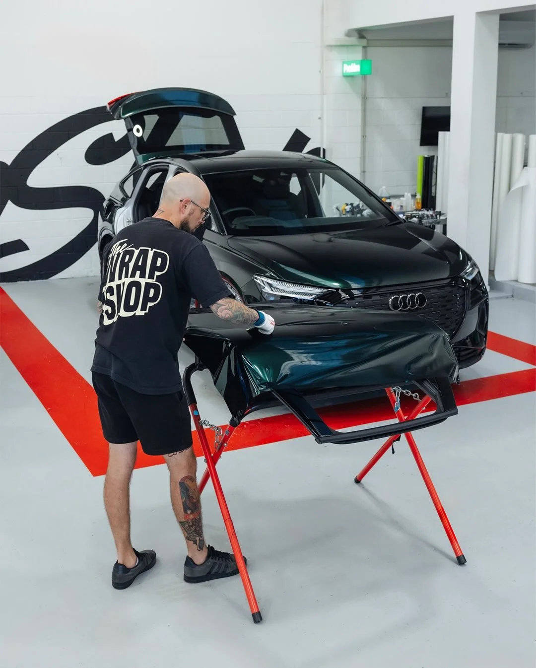 Audi Q4 E-Tron Sportback exterior colour change in Arlon Gloss Stealth Green Metallic ✅🏁

#paintisdead #thewrapshop #audiq4