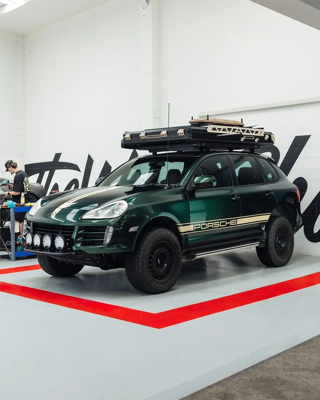 Built with intent, wrapped with precision 🏁

Full exterior colour change in Inozetek Metallic Midnight Green, finished with custom gold decals to tie everything together on this Porsche Cayenne overland build. 

@inozetek
@feldonshelter 
@eurowiseof
