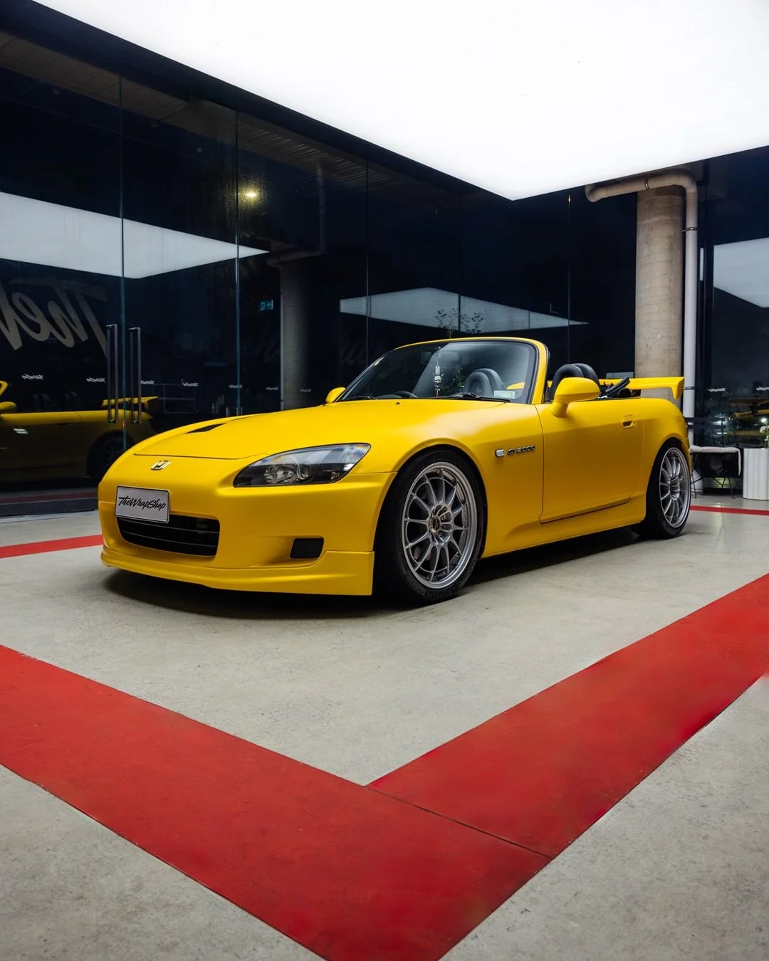 Honda S200 refresh in KPMF Matte Sonic Yellow Pearl 🏁

@kpmfvehiclewraps 
@kpmf_vinyl 

#thewrapshop #paintisdead #honda #s2000