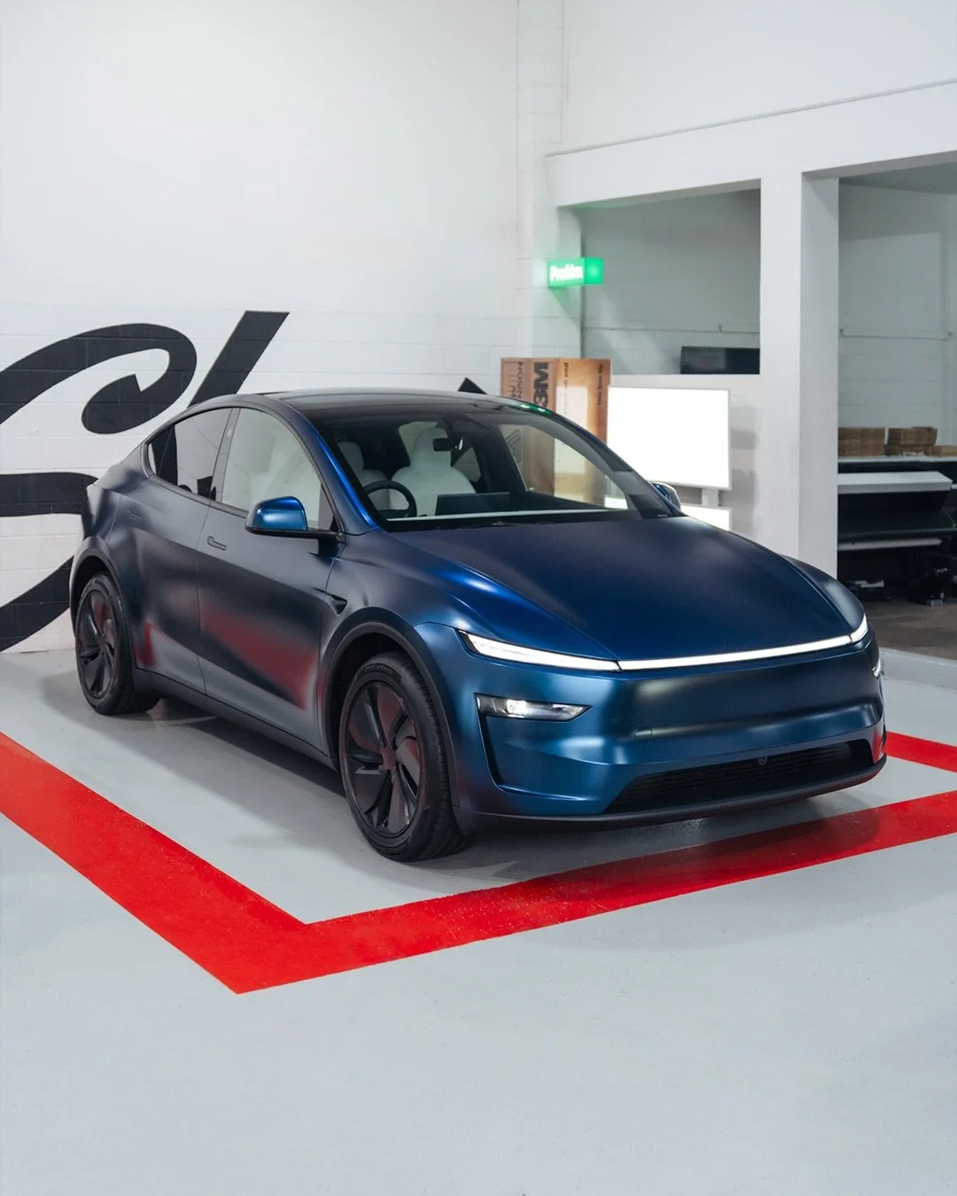 Tesla Model Y colour change in Inozetek Frozen Satin Metallic Navy 🏁

@inozetek 
@inozetek.nz 

#thewrapshop #paintisdead #tesla #modely