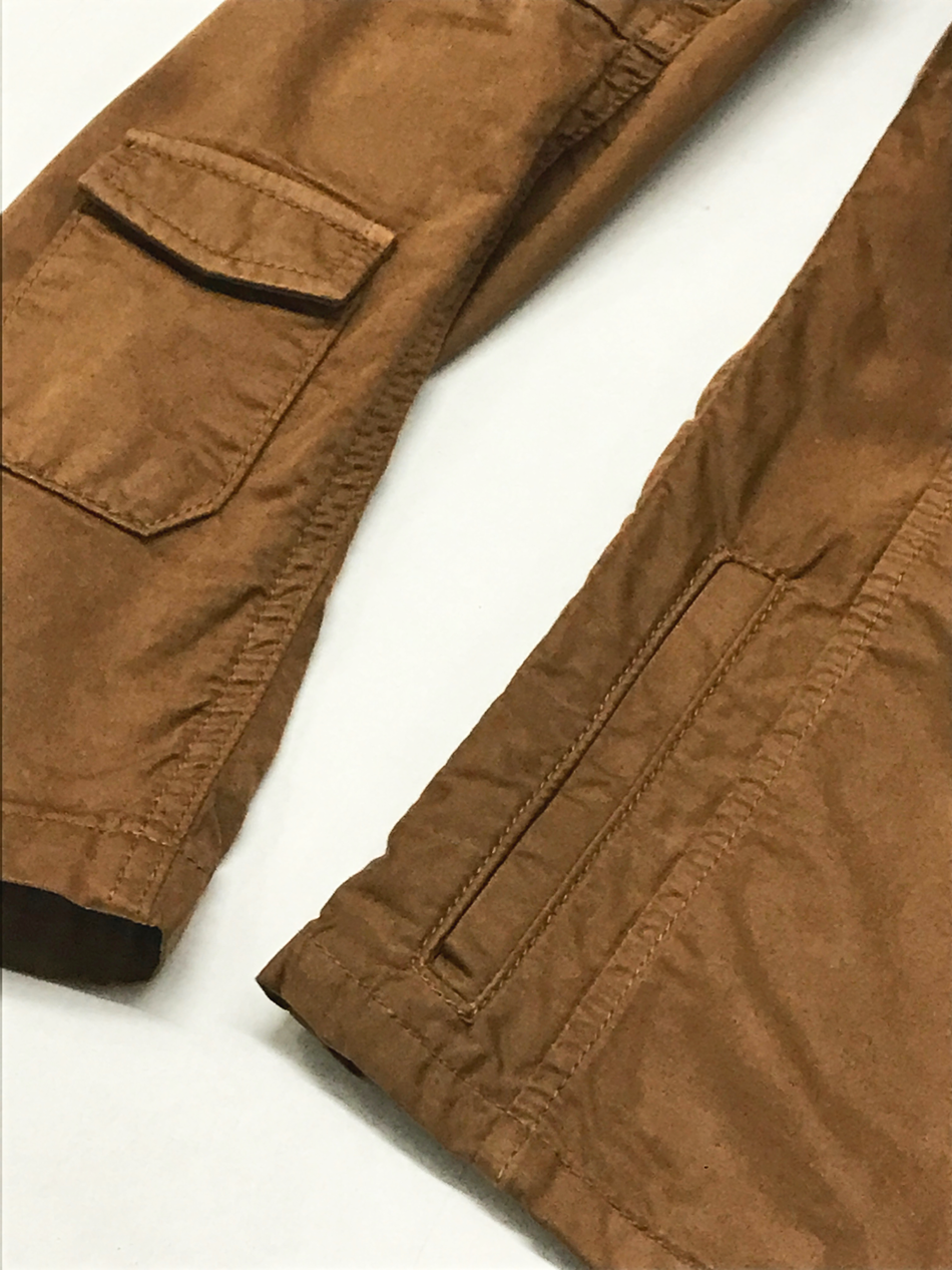 Bronze-light-sleeve-pocket-detail.png