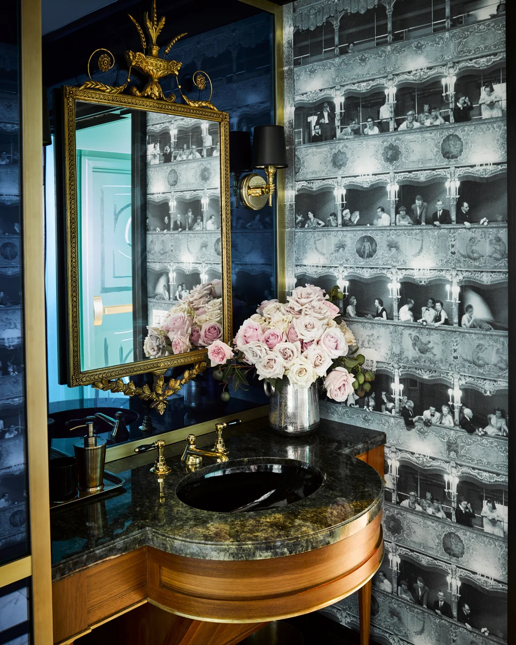 309 401Harrison_ Bath1_09-01-01.jpg