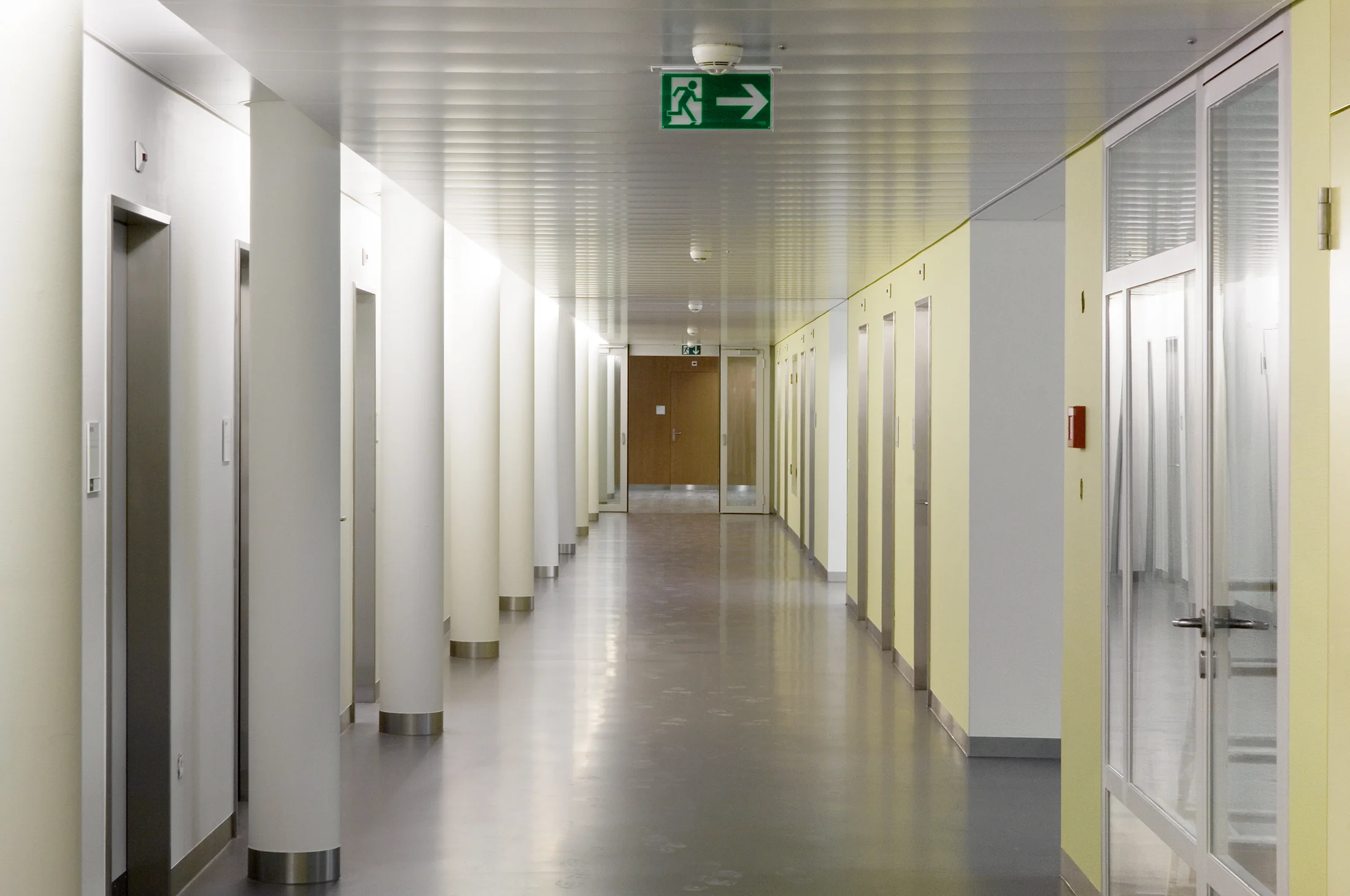 BUELACH068.jpg