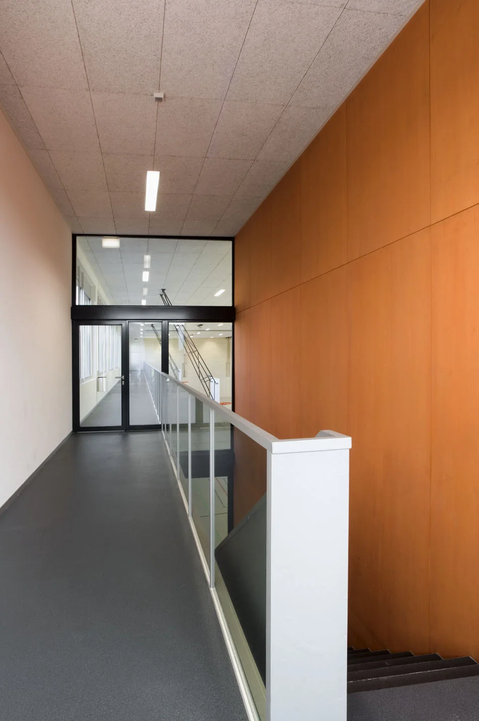 MZH_N'ROHRDORF_02.jpg