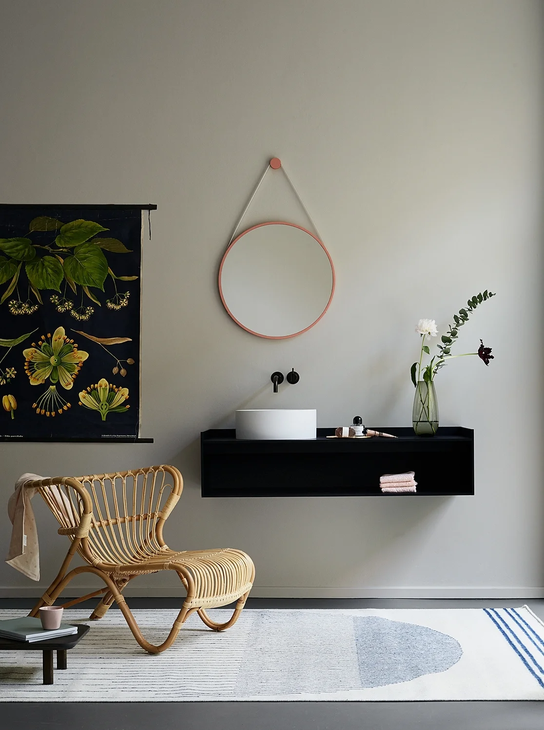 Bathroom detail, Not Only White, Photo: Anne Deppe , Styling Nici Theuerkauf