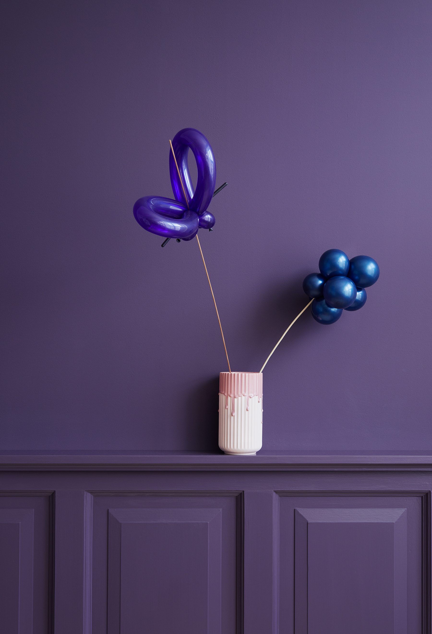 GETTING FRIENDS WITH ULTRA VIOLET, PANTONE COLOR OF THE YEAR 2018  BALLOONSTYLING AND SETDESIGN: ANDREA POTOCKI / WLKMNDYS.COM, Photo: Anne Deppe