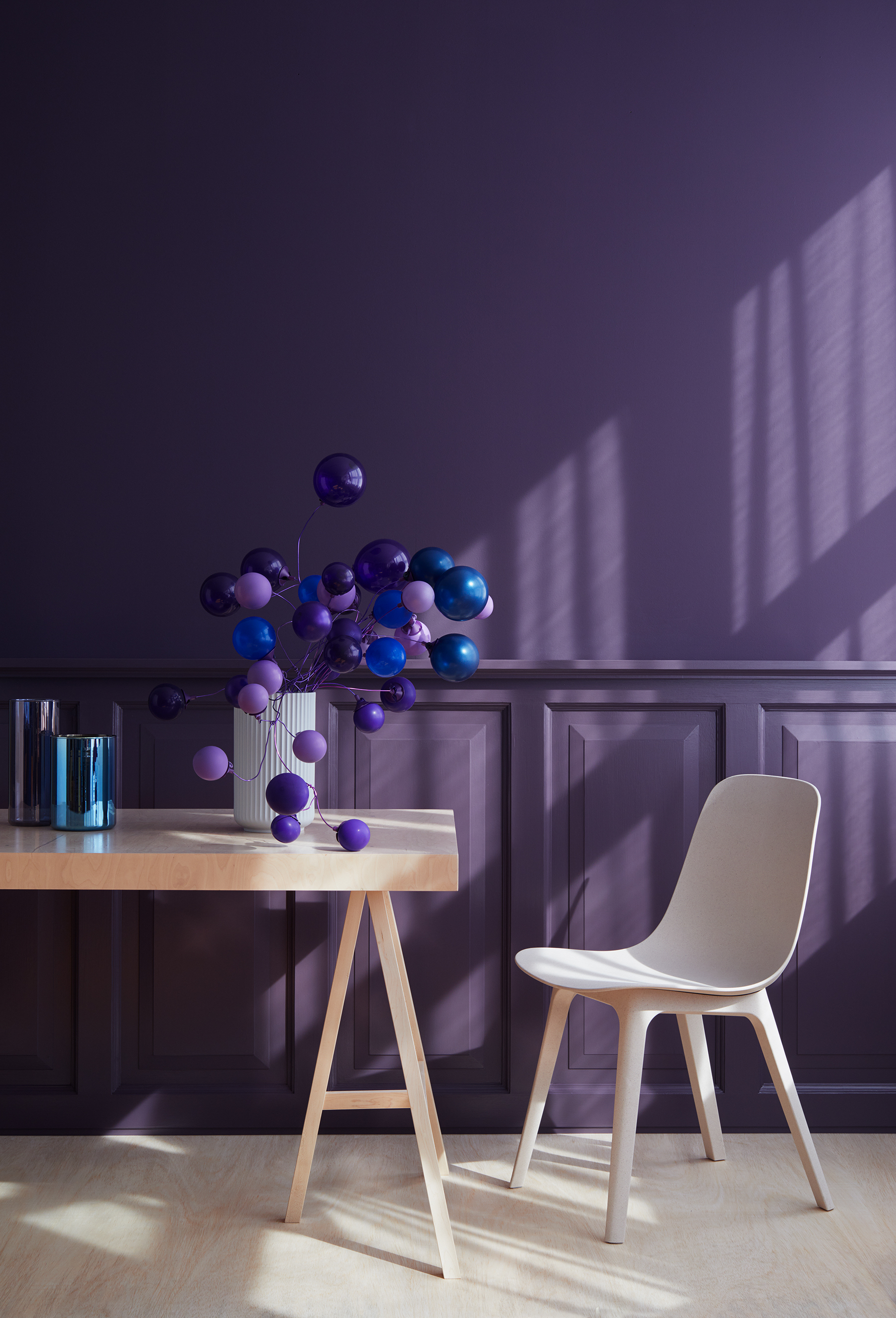 GETTING FRIENDS WITH ULTRA VIOLET, PANTONE COLOR OF THE YEAR 2018  BALLOONSTYLING AND SETDESIGN: ANDREA POTOCKI / WLKMNDYS.COM, Photo: Anne Deppe