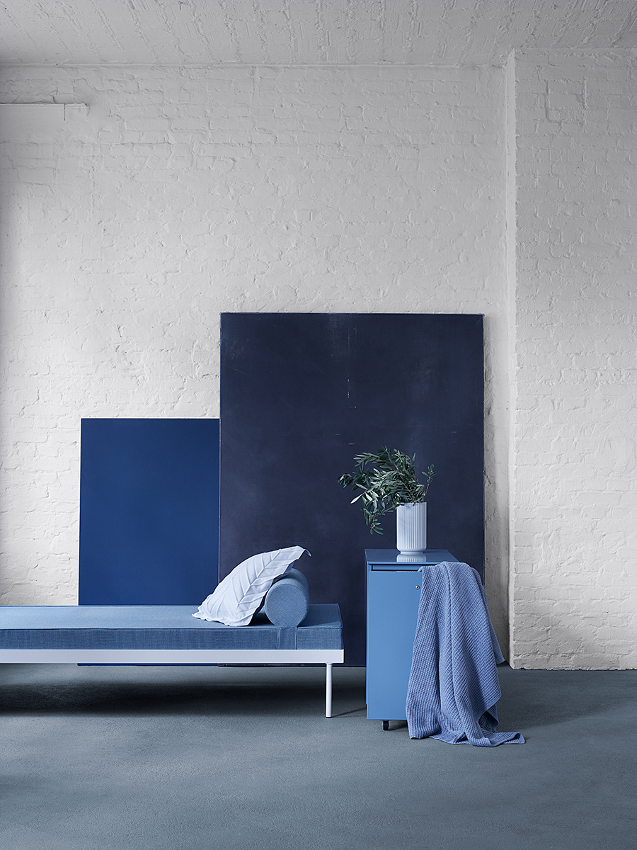 HABIT INTERIOR, PHOTO+SETDESIGN: ANNE DEPPE, Hans Gugelot Daybed