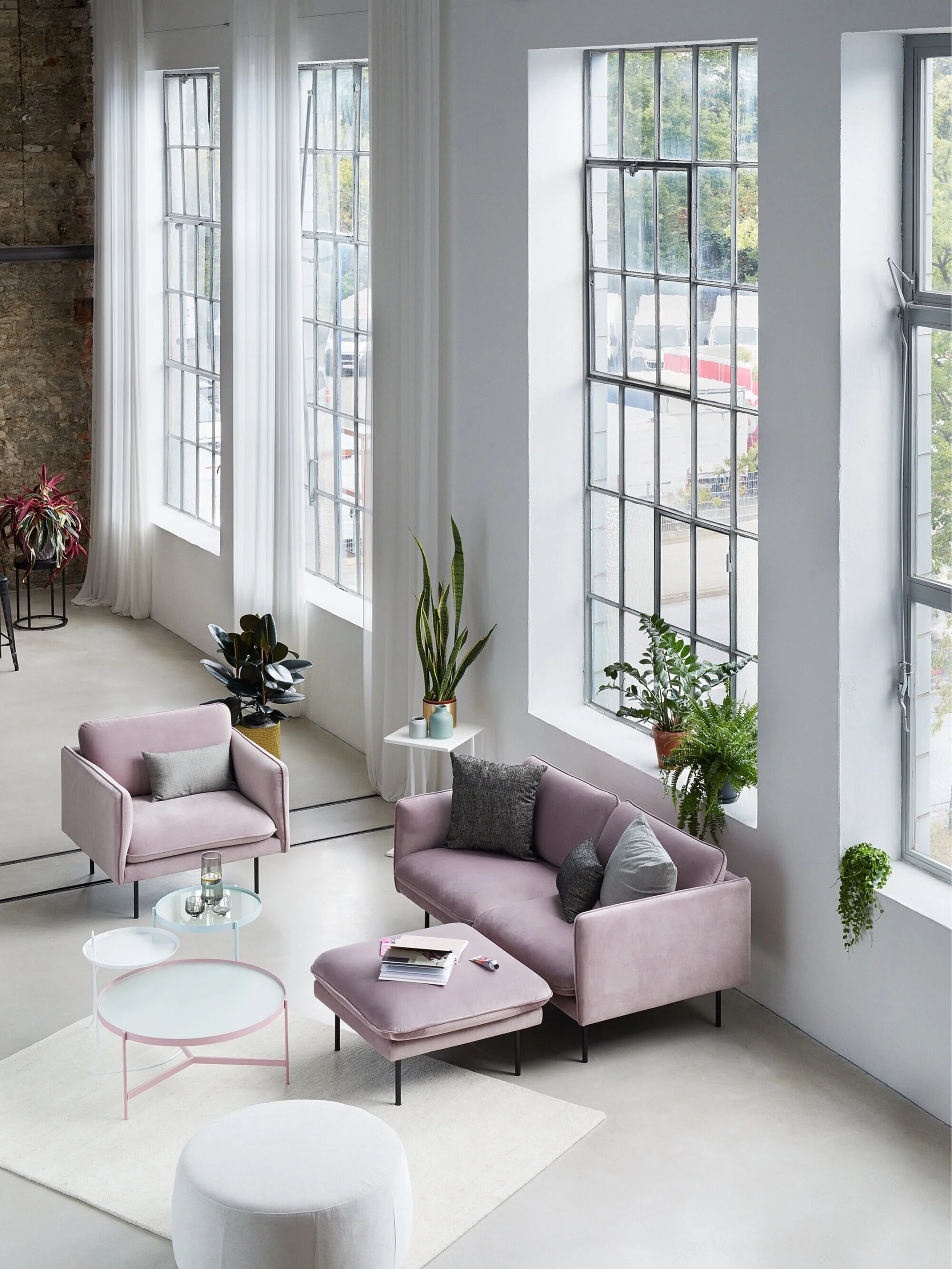 COUCH_2019_3830.jpg