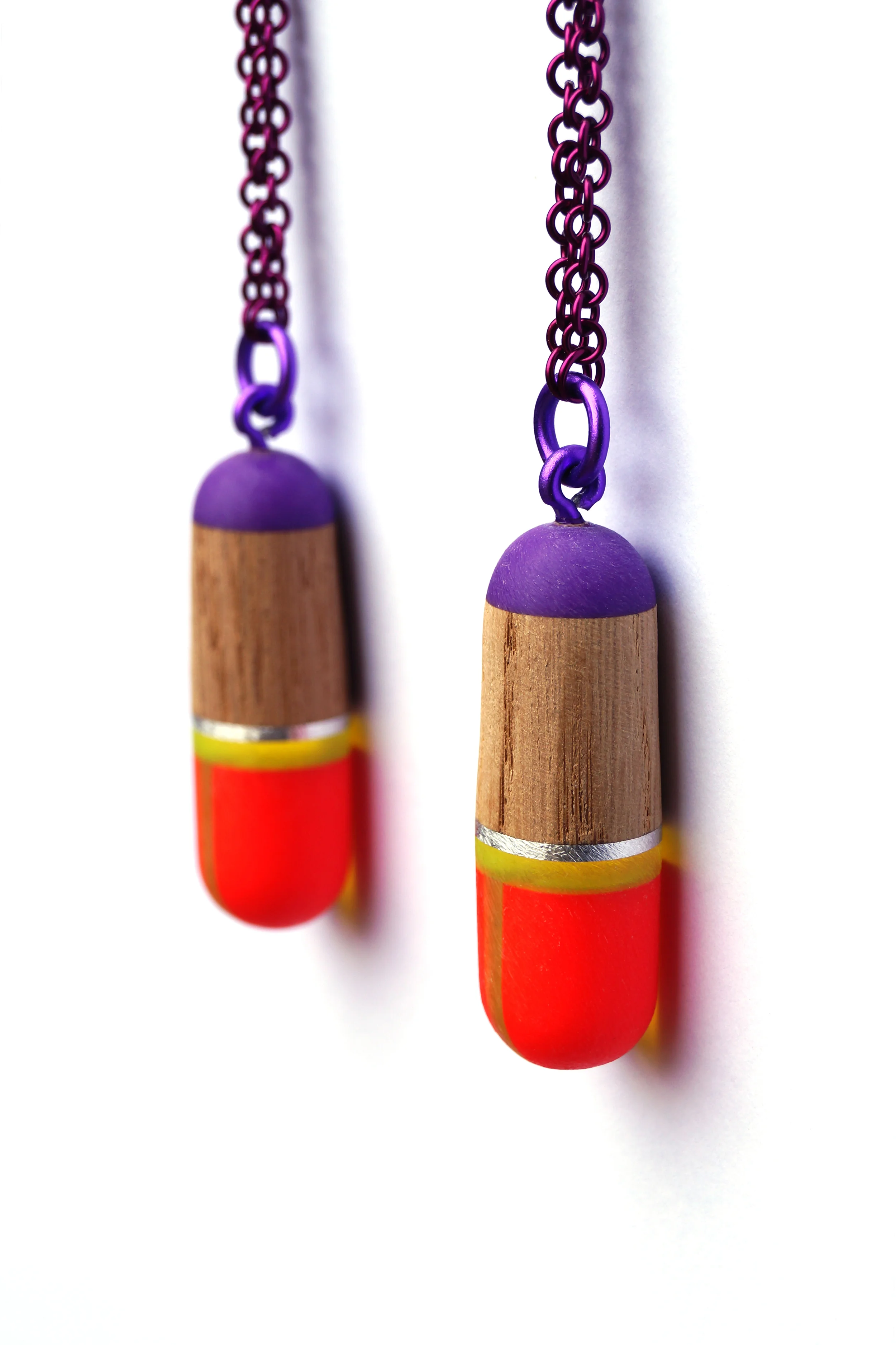 necklaces, plastic/wood/copper/aluminium, 425x17x15 mm, 2015