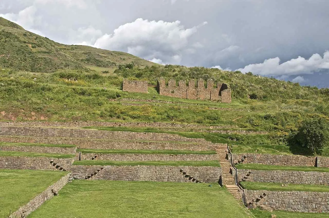 The scarf was inspired by the Inca ruins of Tipón in Cusco, Peru.