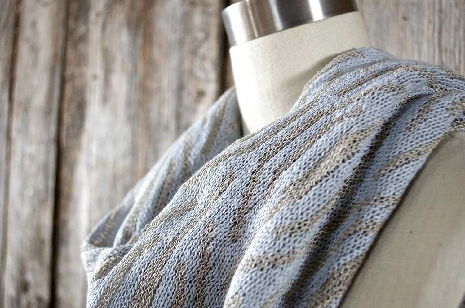 Summer infinity scarves and more colorways in the Lanza shawl coming soon! Excited to have more options available for the upcoming season.